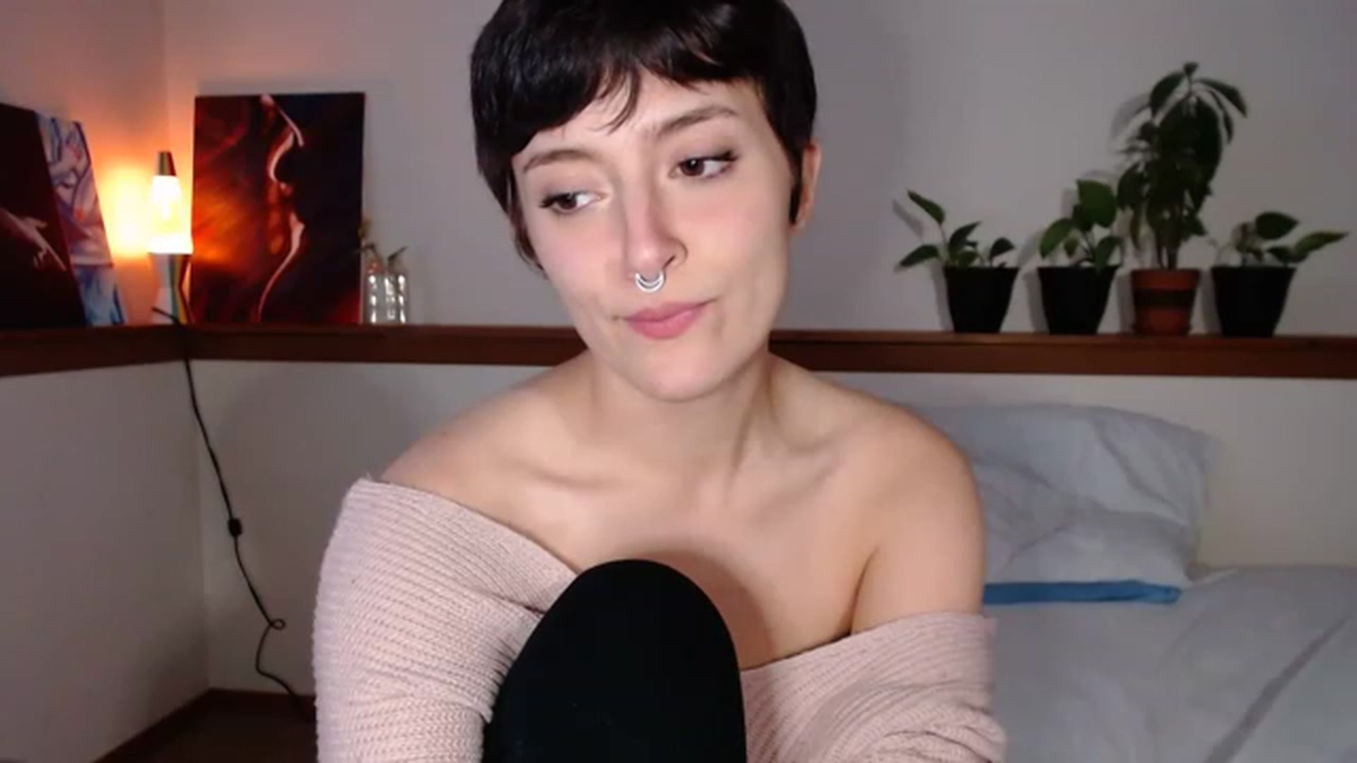 Gallery image thumbnail from Nubilefae's myfreecams stream on, 06/04/2023, 03:38 image 10 of 20
