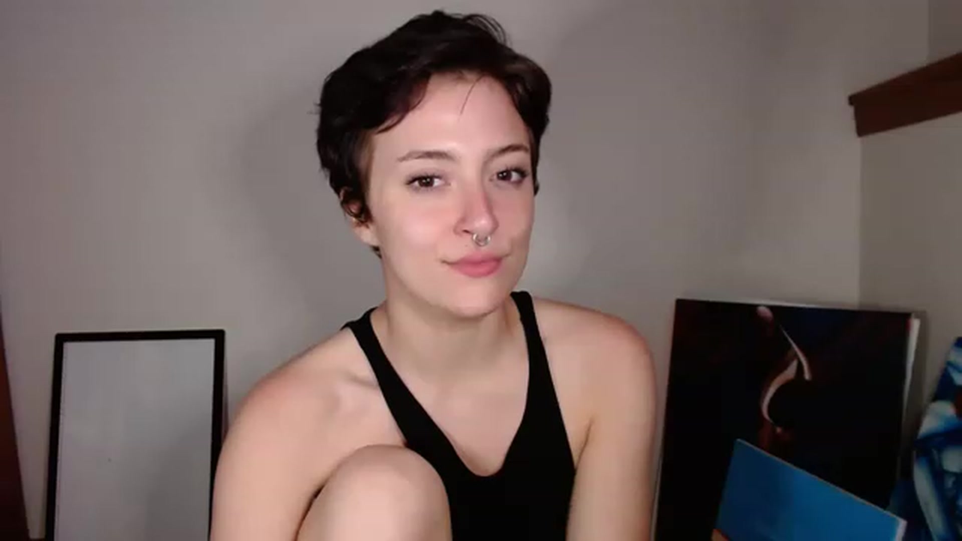 Gallery image thumbnail from Nubilefae's myfreecams stream on, 06/06/2023, 03:04 image 17 of 20