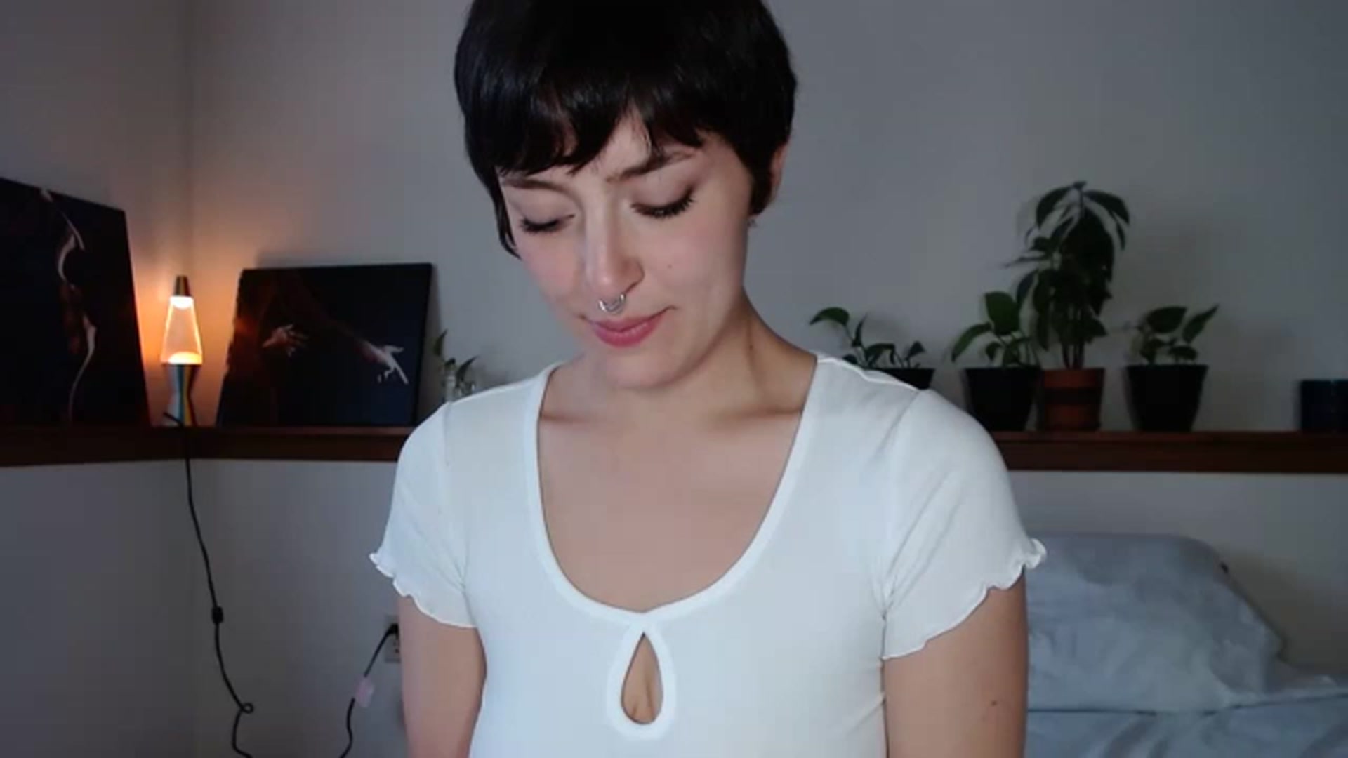 Gallery image thumbnail from Nubilefae's myfreecams stream on, 06/18/2023, 01:09 image 17 of 20