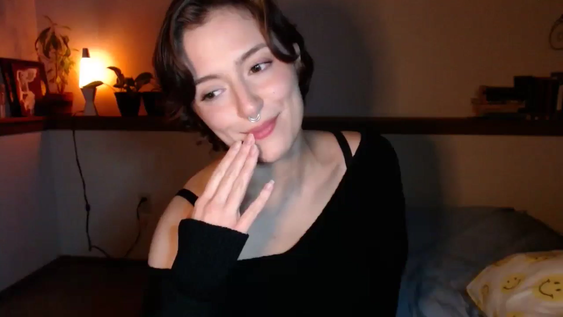 Gallery image thumbnail from Nubilefae's myfreecams stream on, 11/28/2023, 04:02 image 19 of 20