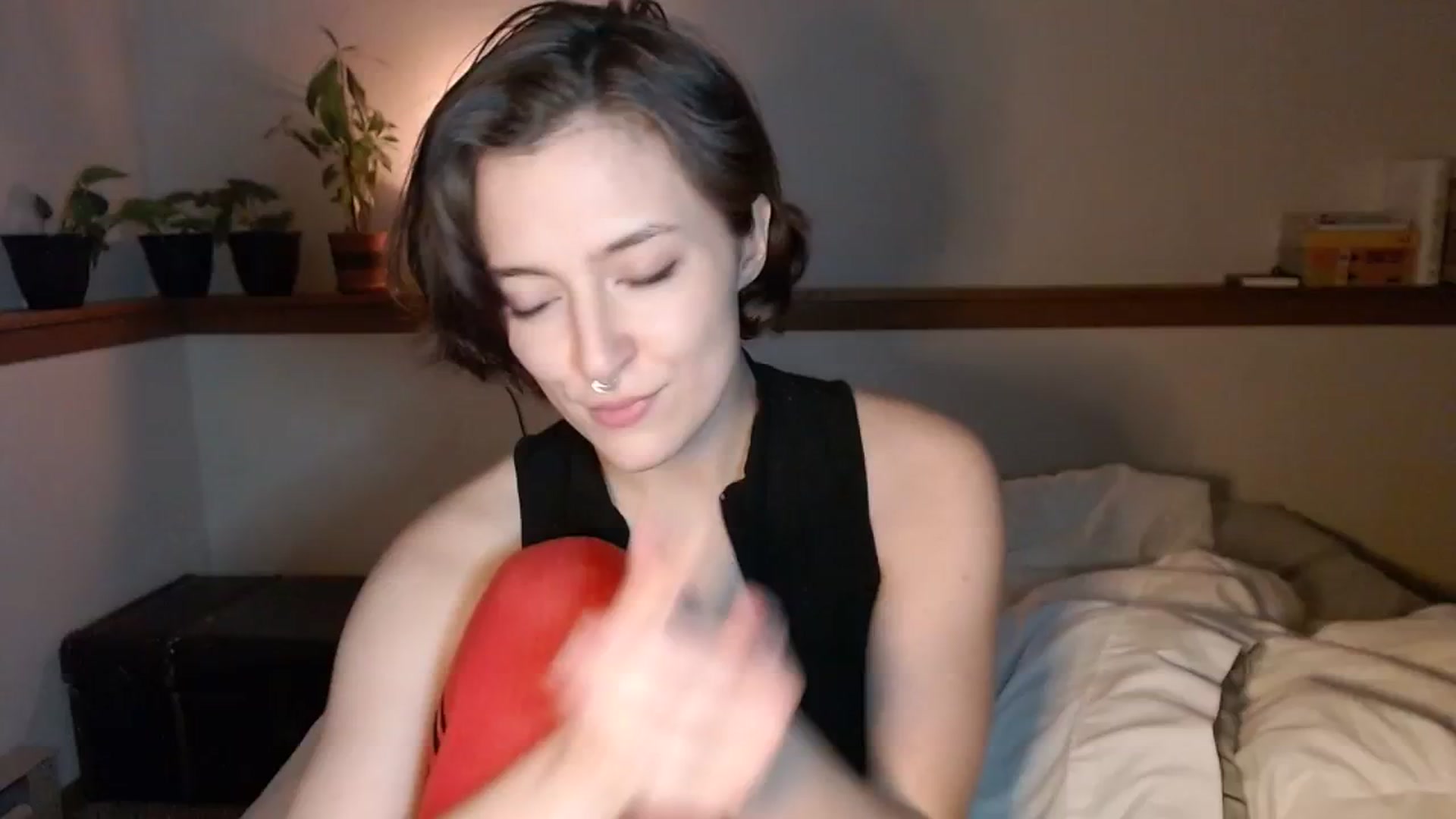Gallery image thumbnail from Nubilefae's myfreecams stream on, 02/05/2024, 08:09 image 4 of 20