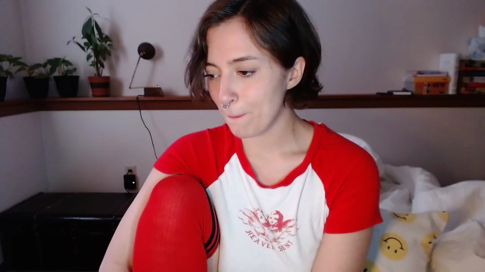 Gallery image thumbnail from Nubilefae's myfreecams stream on, 02/07/2024, 22:12 image 15 of 20