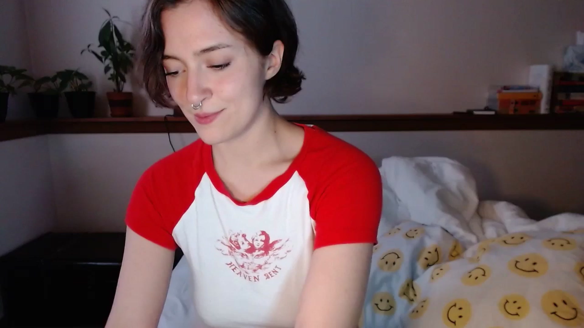 Gallery image thumbnail from Nubilefae's myfreecams stream on, 02/07/2024, 22:12 image 13 of 20