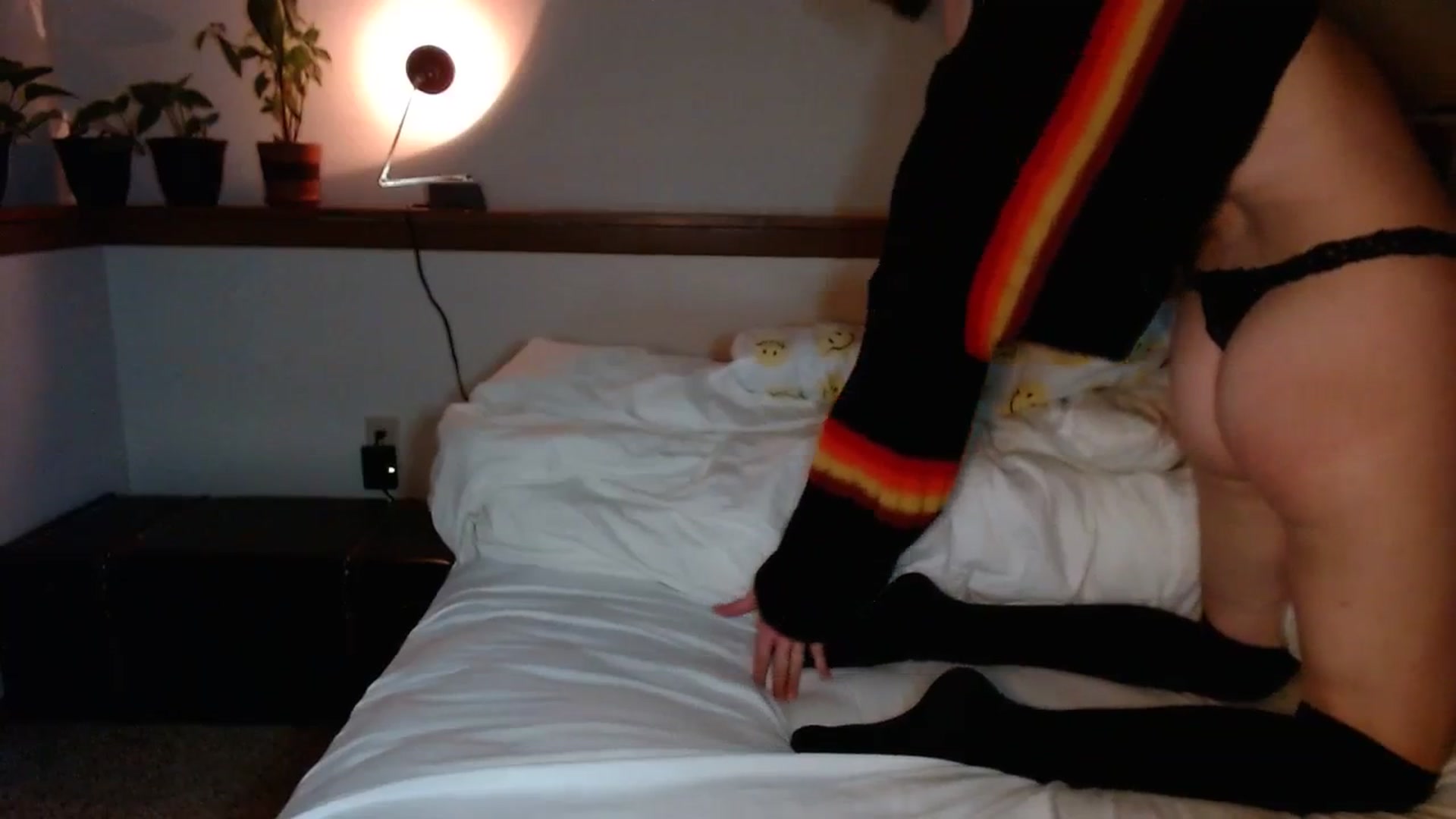 Gallery image thumbnail from Nubilefae's myfreecams stream on, 02/10/2024, 08:41 image 14 of 20