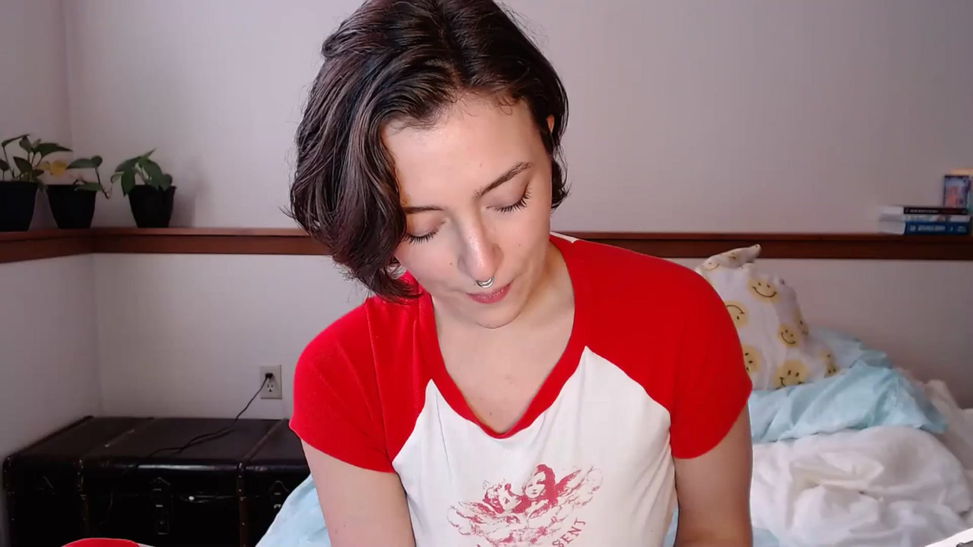 Gallery image thumbnail from Nubilefae's myfreecams stream on, 02/16/2024, 23:35 image 11 of 20