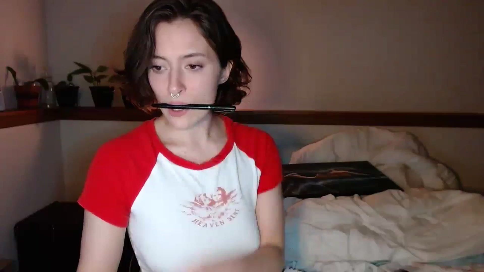 Gallery image thumbnail from Nubilefae's myfreecams stream on, 04/29/2024, 03:21 image 15 of 20