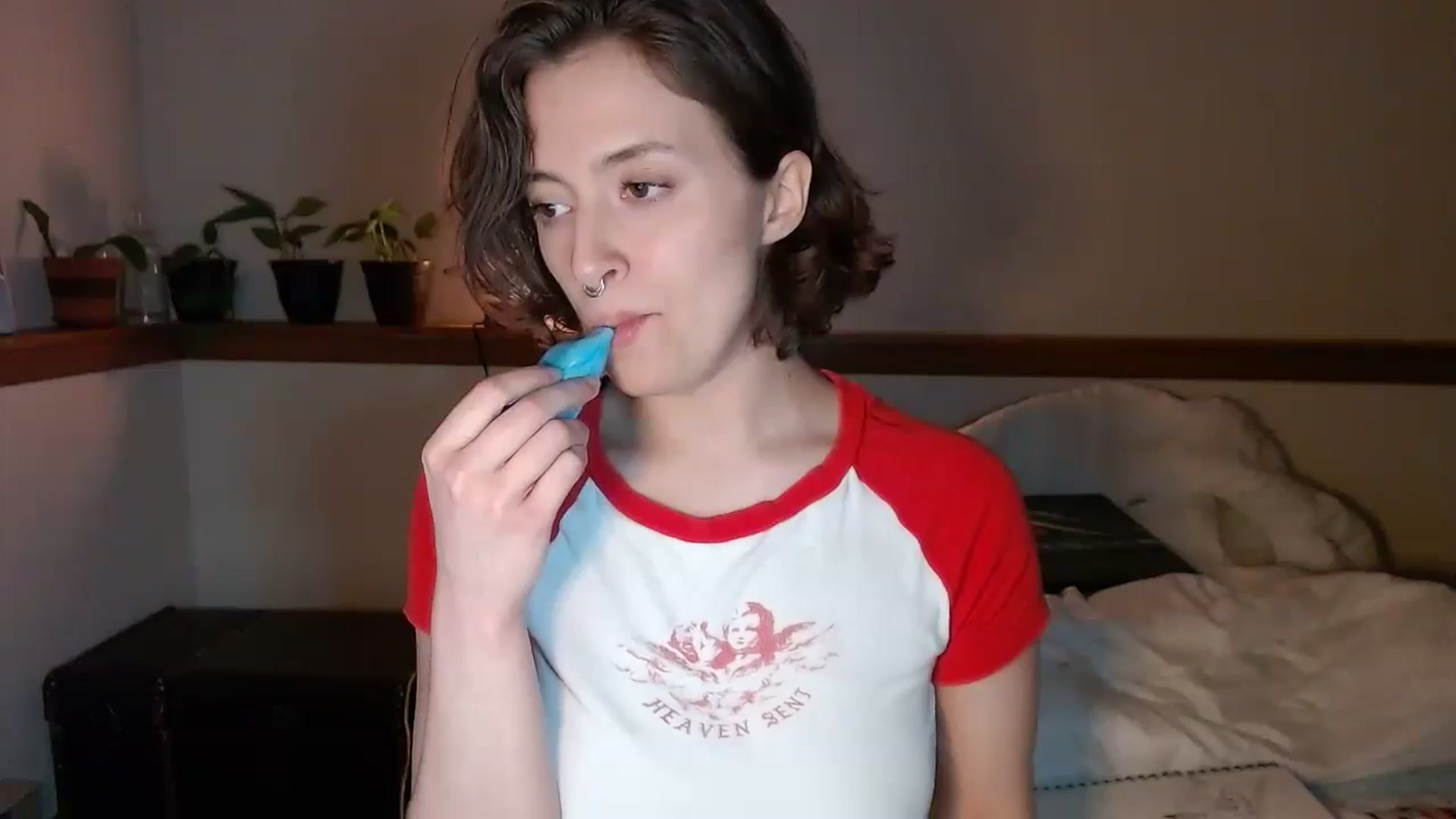 Gallery image thumbnail from Nubilefae's myfreecams stream on, 04/29/2024, 04:17 image 4 of 20