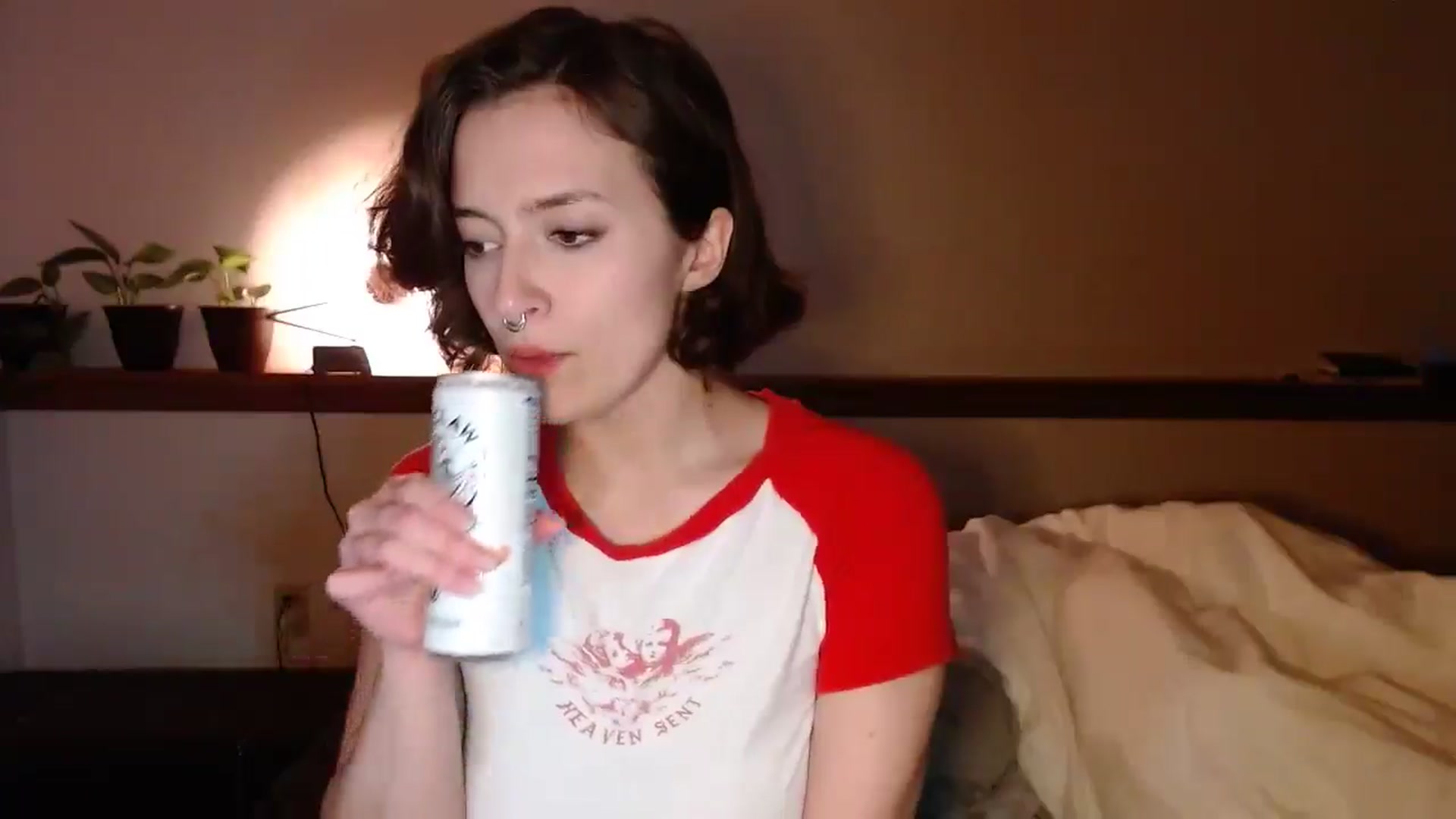 Gallery image thumbnail from Nubilefae's myfreecams stream on, 05/07/2024, 04:51 image 2 of 20