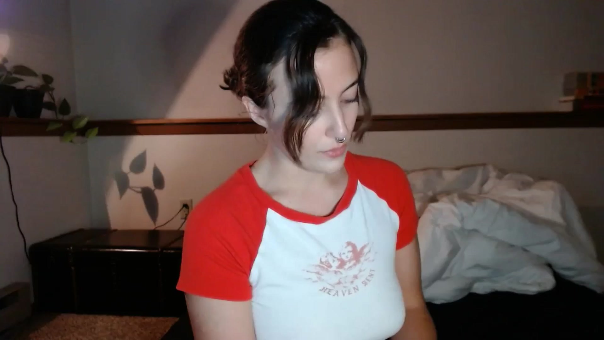 Gallery image thumbnail from Nubilefae's myfreecams stream on, 08/26/2024, 02:59 image 8 of 20