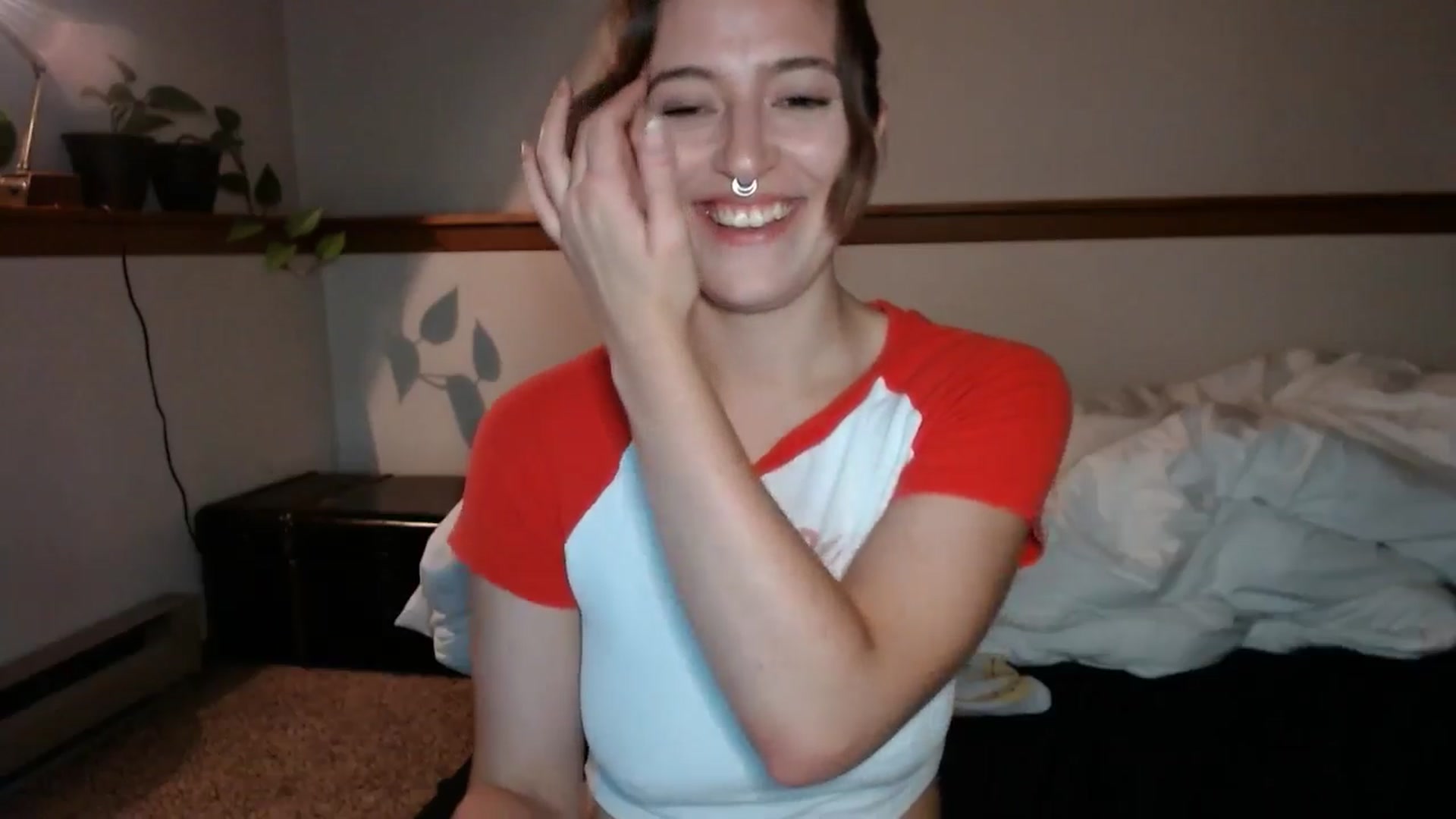 Gallery image thumbnail from Nubilefae's myfreecams stream on, 08/26/2024, 04:21 image 10 of 20