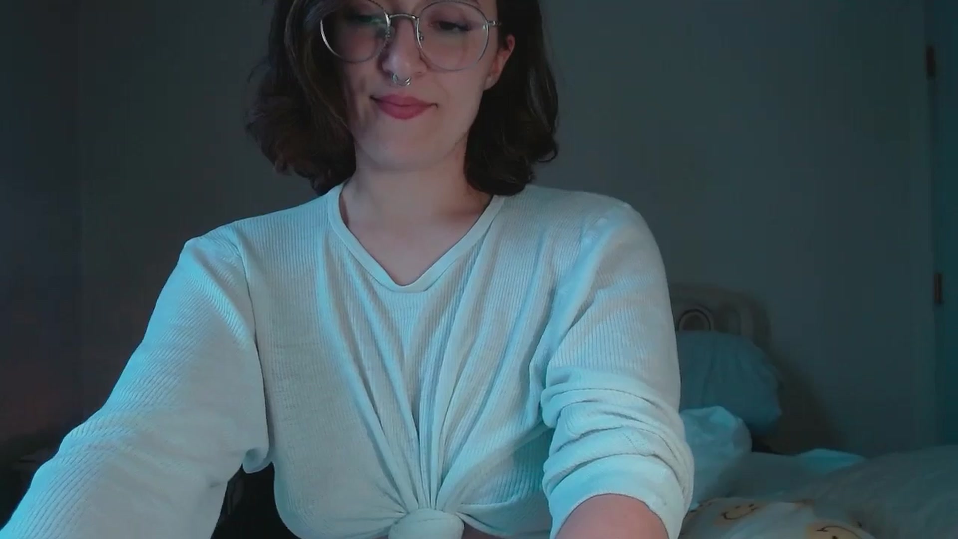Gallery image thumbnail from Nubilefae's myfreecams stream on, 11/22/2024, 20:41 image 11 of 20