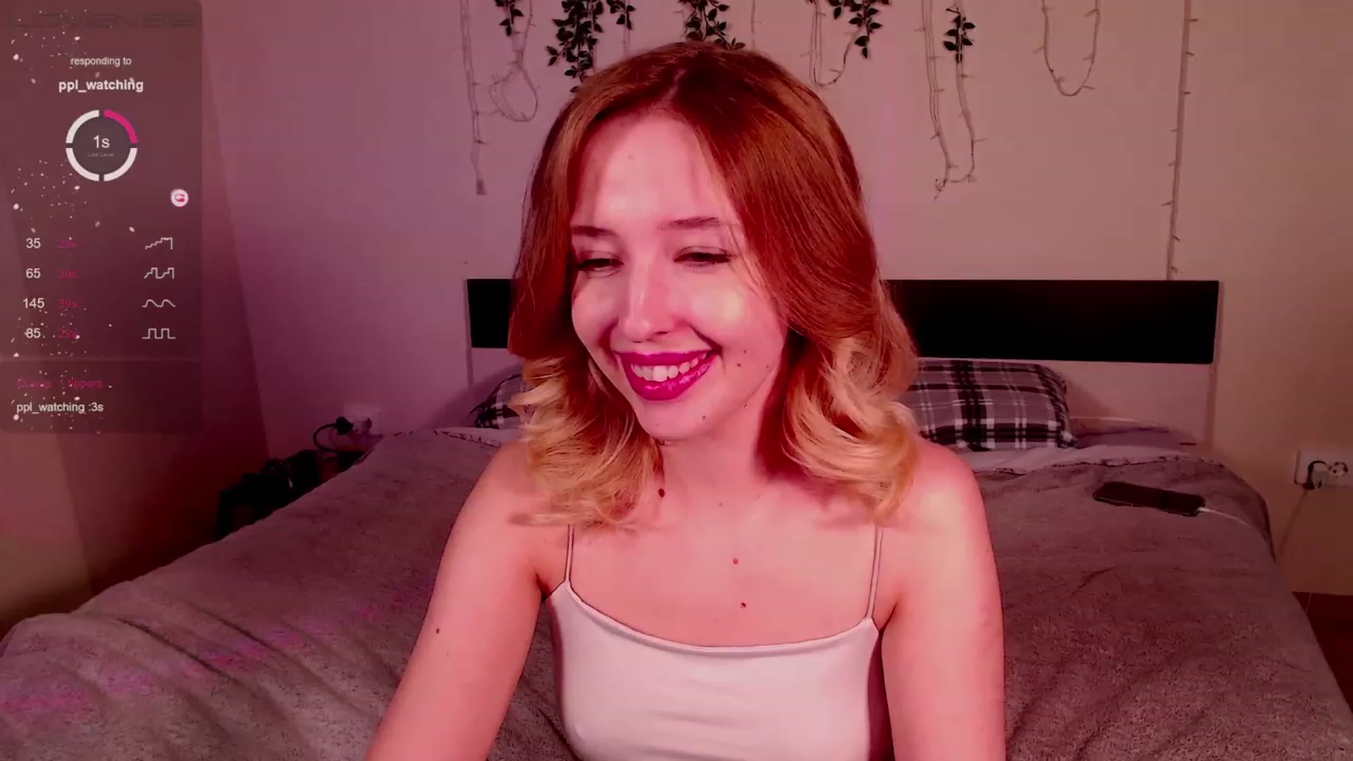 Gallery image thumbnail from Nura_vura's myfreecams stream on, 11/19/2022, 14:34 image 14 of 20