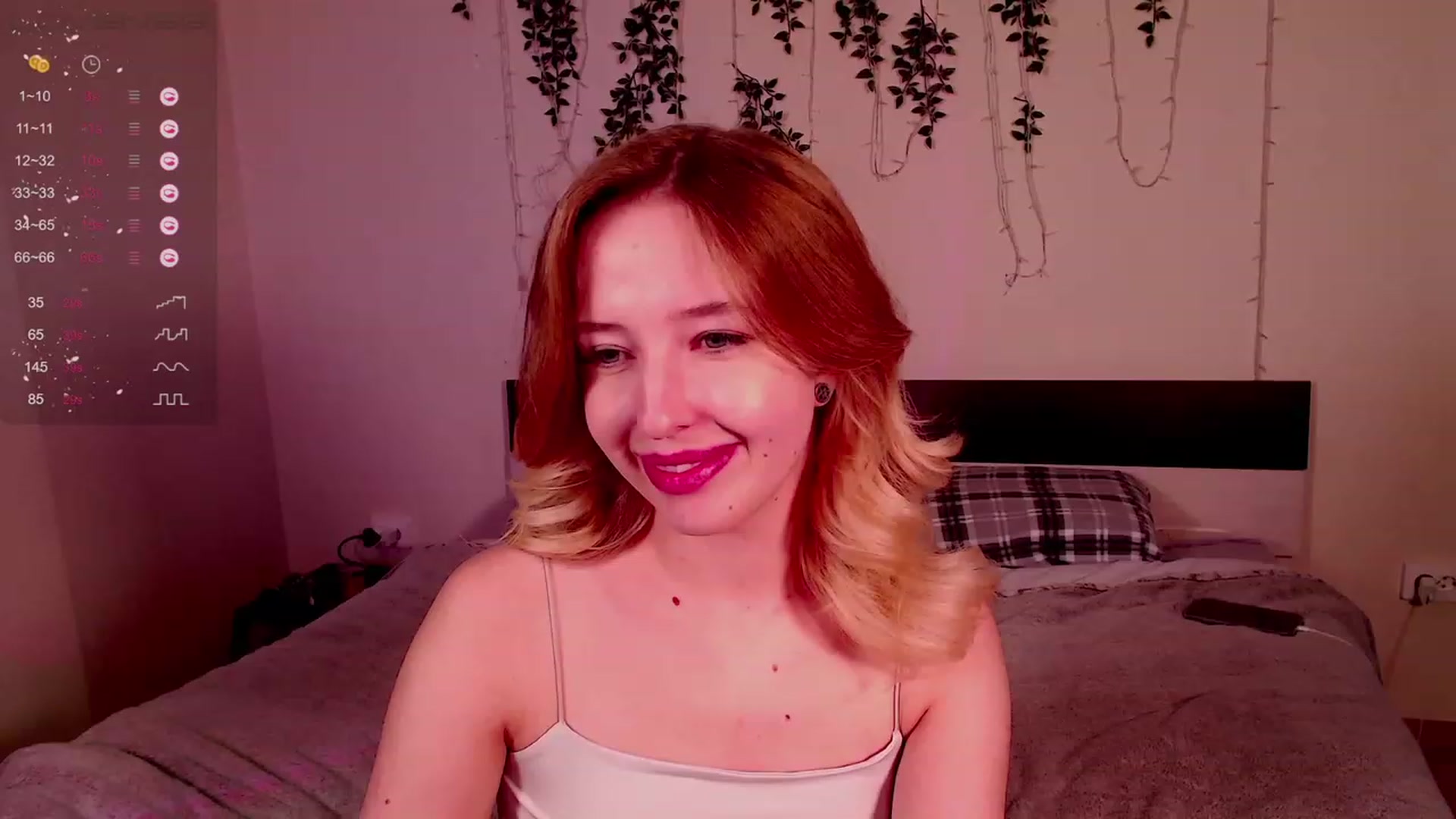 Gallery image thumbnail from Nura_vura's myfreecams stream on, 11/19/2022, 14:34 image 8 of 20