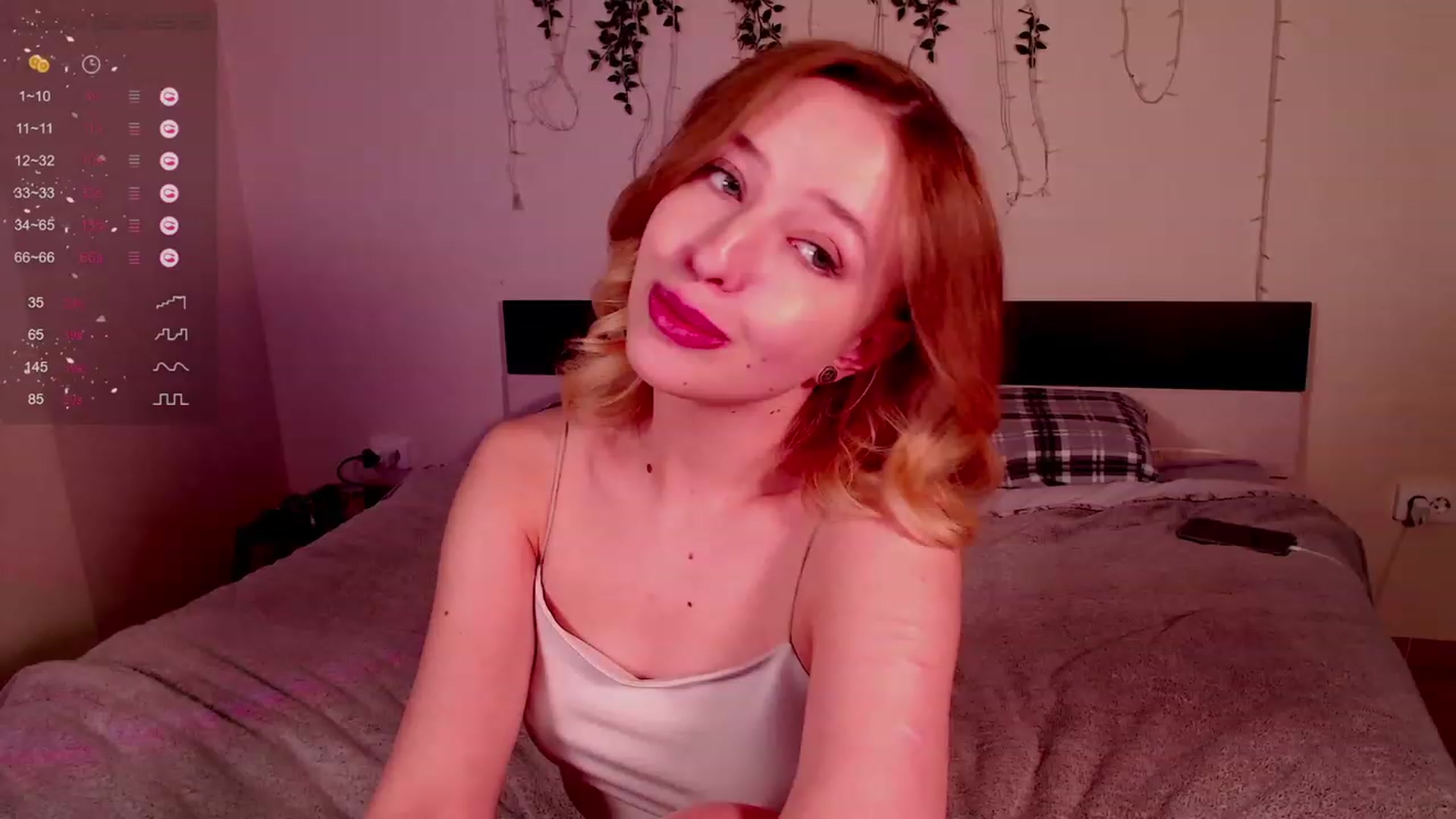 Gallery image thumbnail from Nura_vura's myfreecams stream on, 11/19/2022, 14:34 image 10 of 20