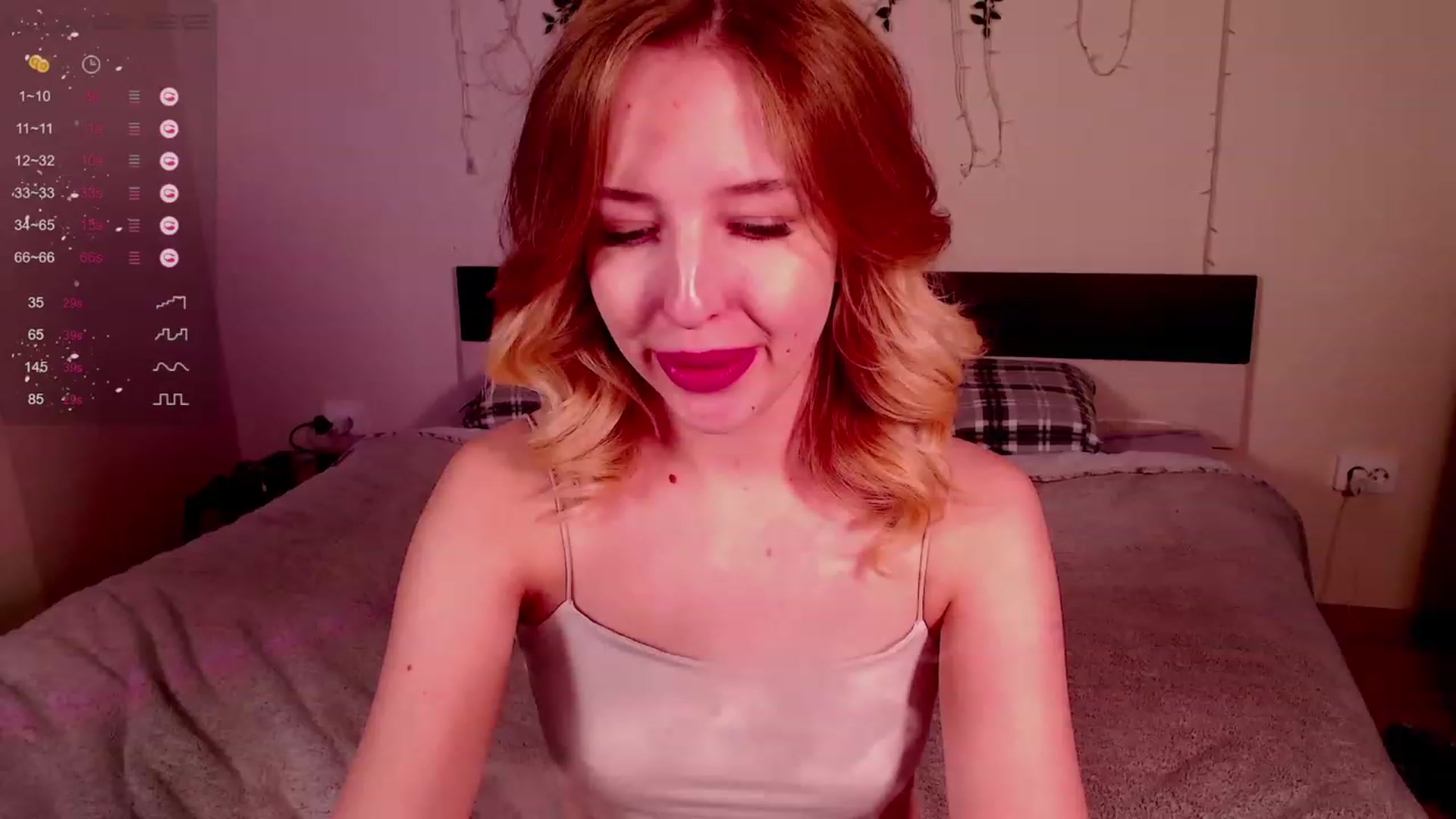 Gallery image thumbnail from Nura_vura's myfreecams stream on, 11/19/2022, 15:34 image 18 of 20
