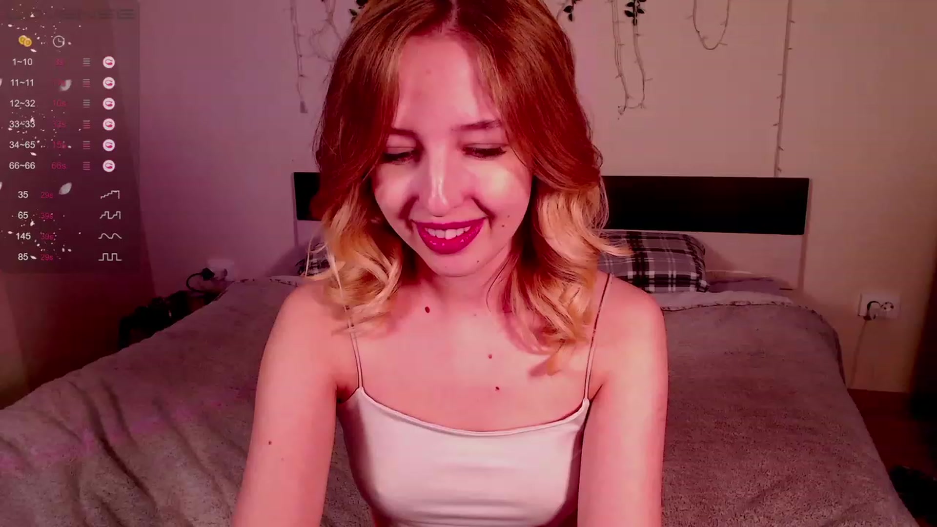 Gallery image thumbnail from Nura_vura's myfreecams stream on, 11/19/2022, 15:34 image 14 of 20