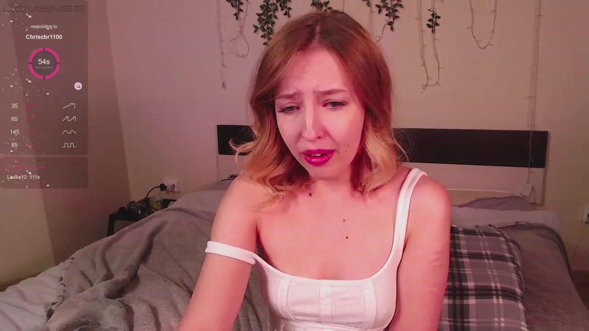 Gallery image thumbnail from Nura_vura's myfreecams stream on, 11/20/2022, 14:09 image 15 of 20