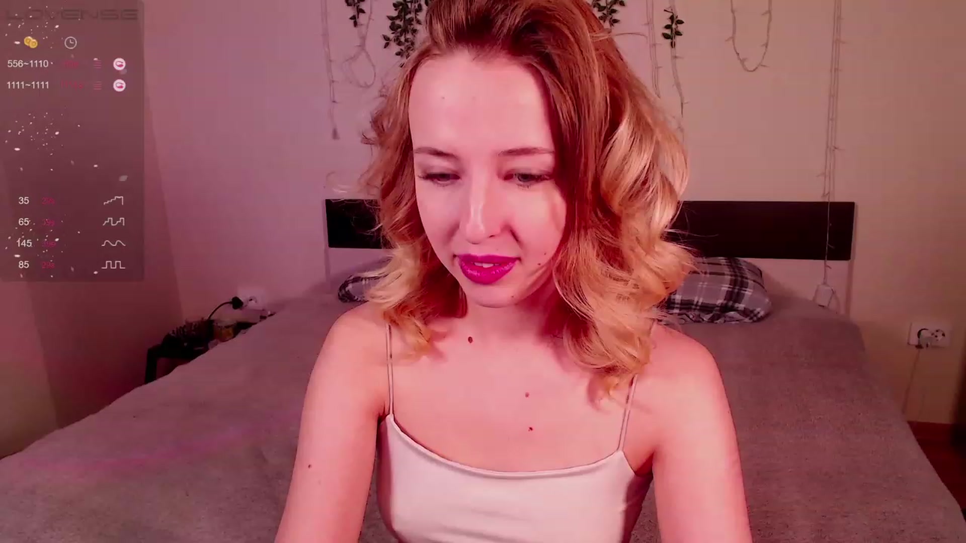 Gallery image thumbnail from Nura_vura's myfreecams stream on, 11/22/2022, 13:02 image 5 of 20