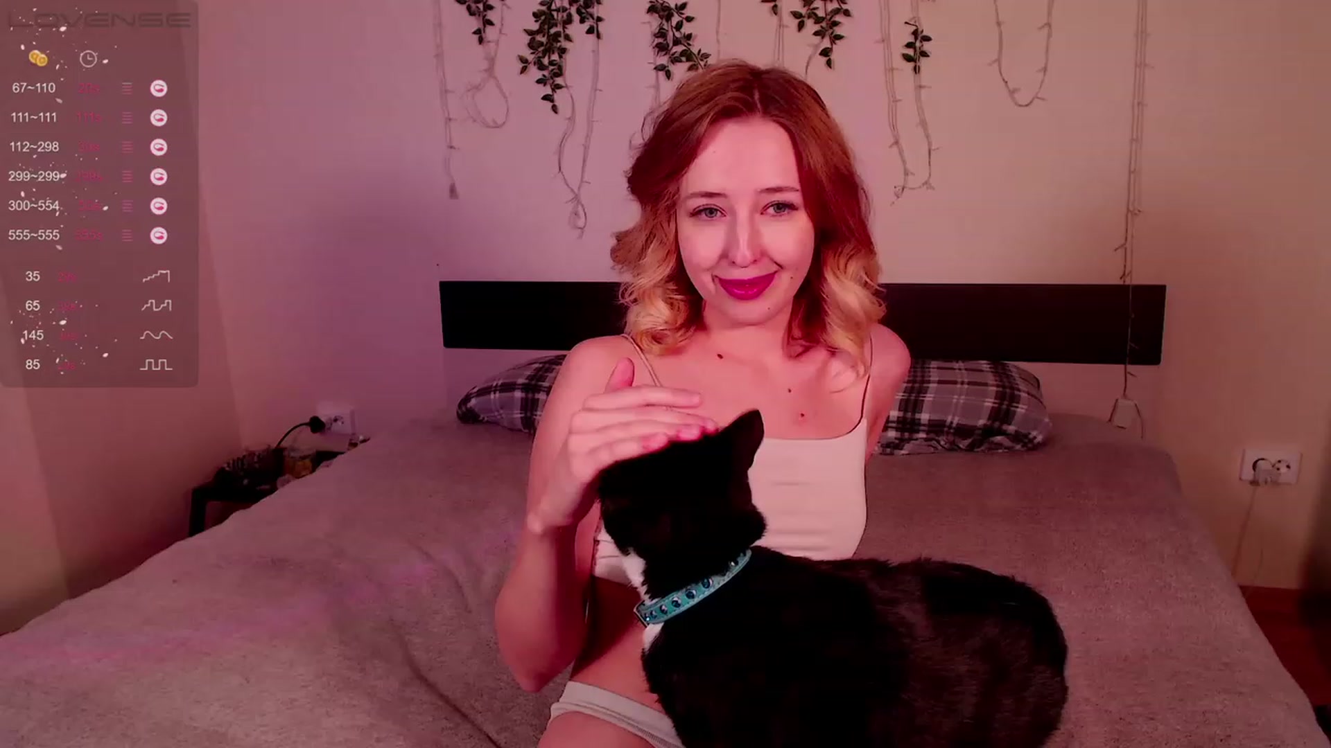 Gallery image thumbnail from Nura_vura's myfreecams stream on, 11/22/2022, 13:02 image 2 of 20