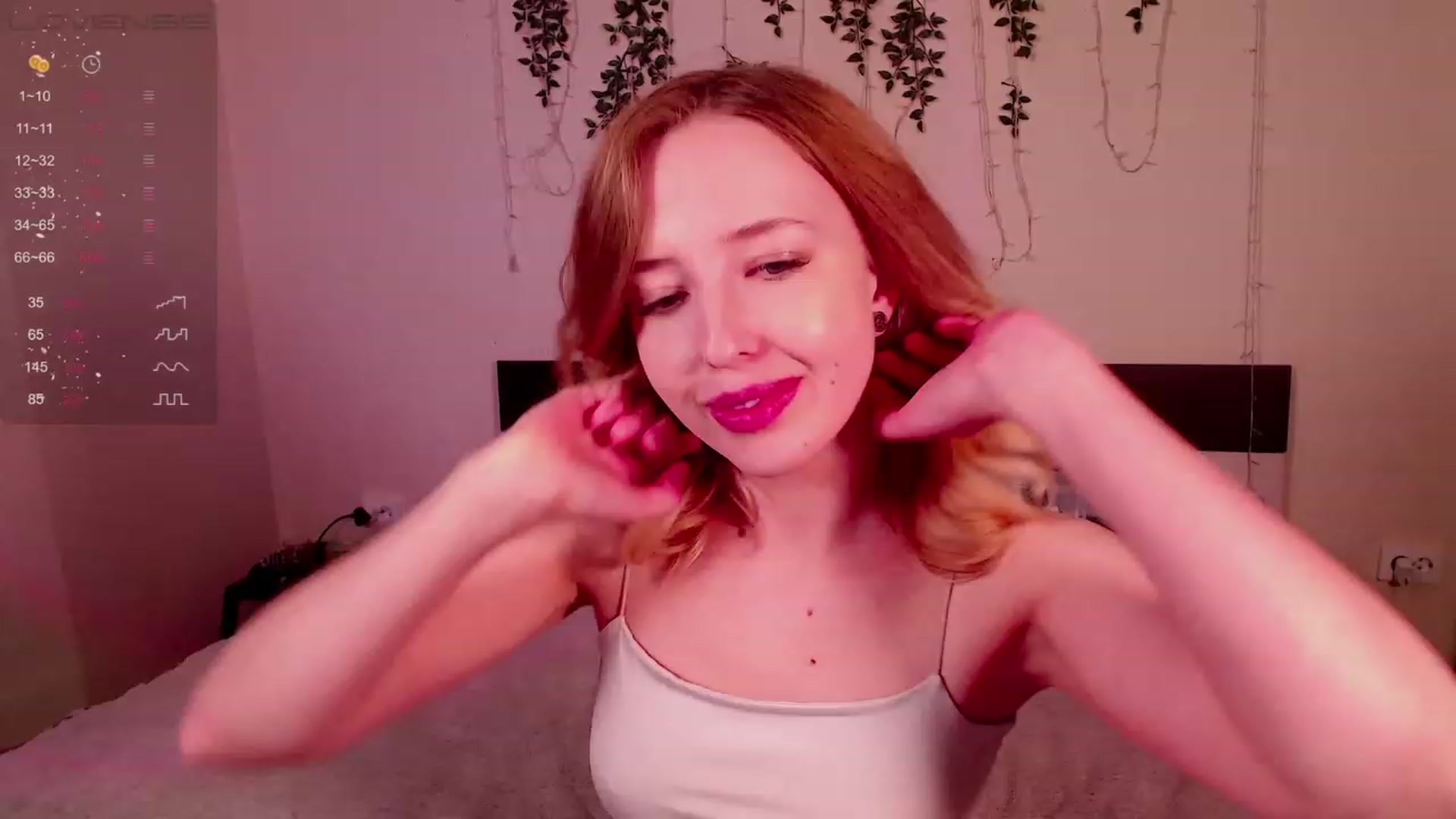 Gallery image thumbnail from Nura_vura's myfreecams stream on, 11/22/2022, 13:02 image 19 of 20