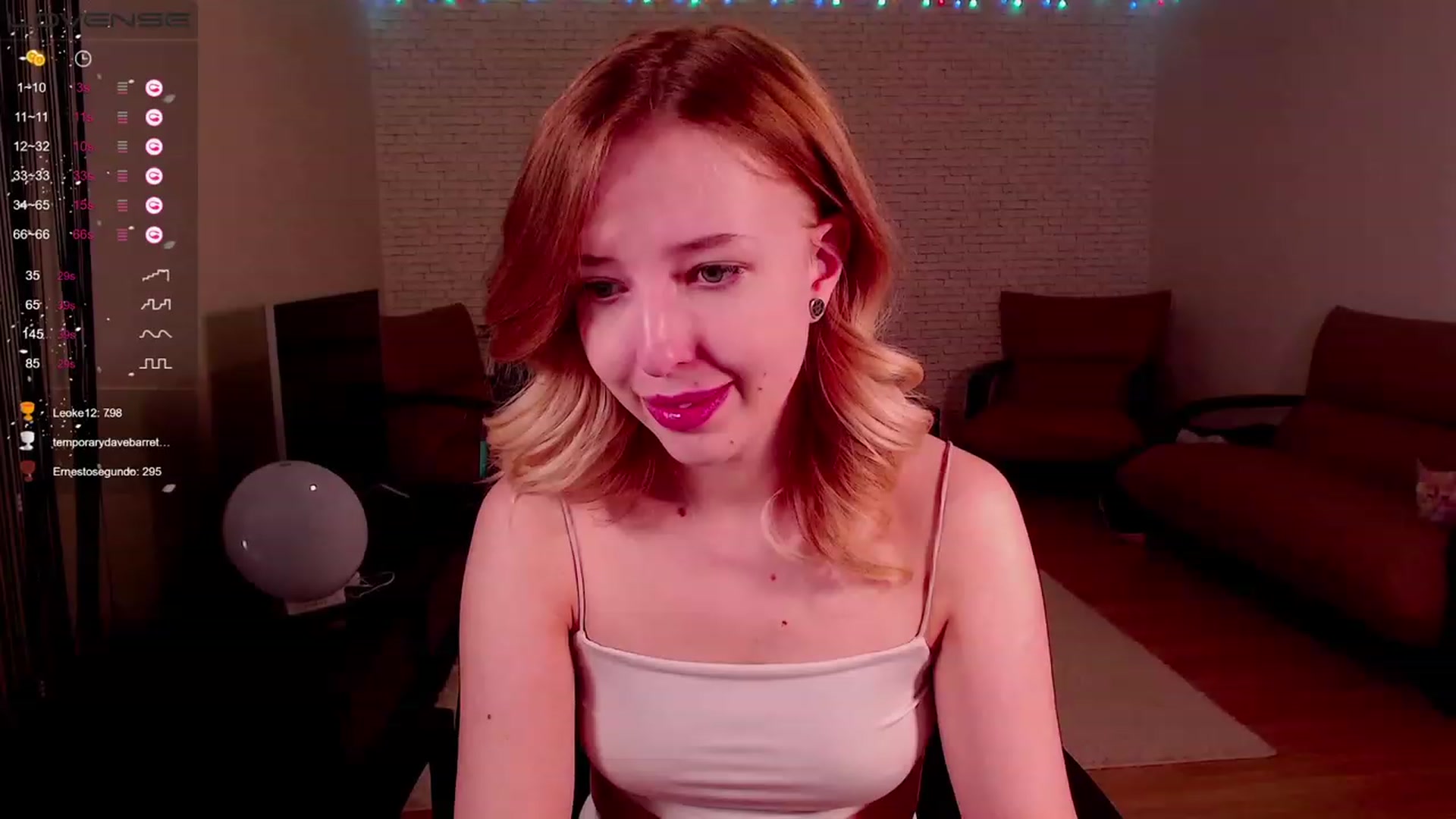 Gallery image thumbnail from Nura_vura's myfreecams stream on, 11/27/2022, 15:54 image 10 of 20