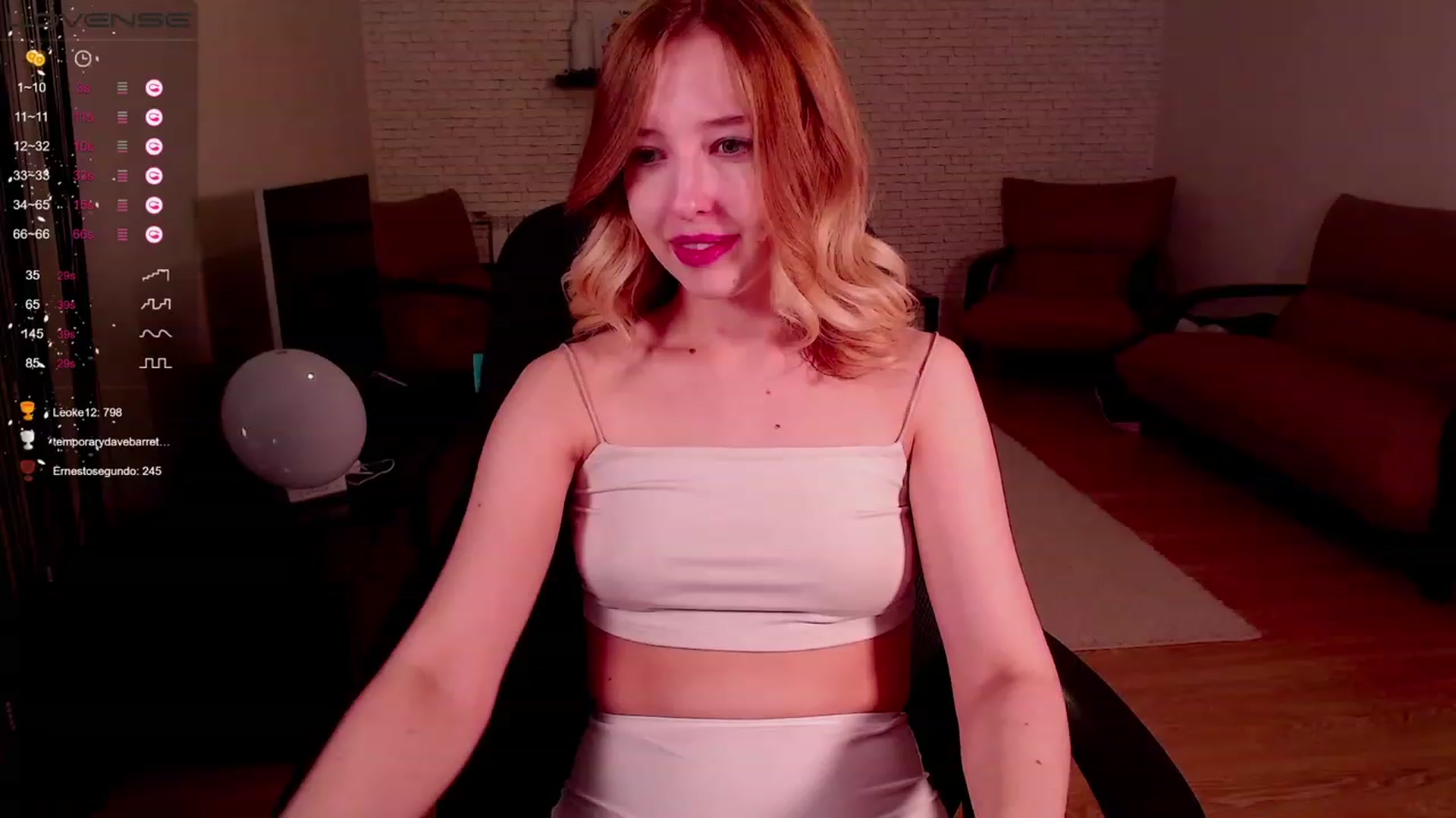 Gallery image thumbnail from Nura_vura's myfreecams stream on, 11/27/2022, 15:54 image 9 of 20