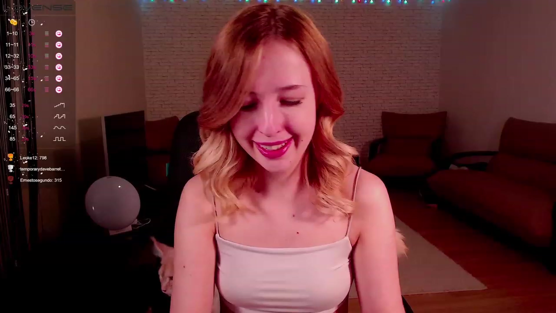 Gallery image thumbnail from Nura_vura's myfreecams stream on, 11/27/2022, 15:54 image 14 of 20