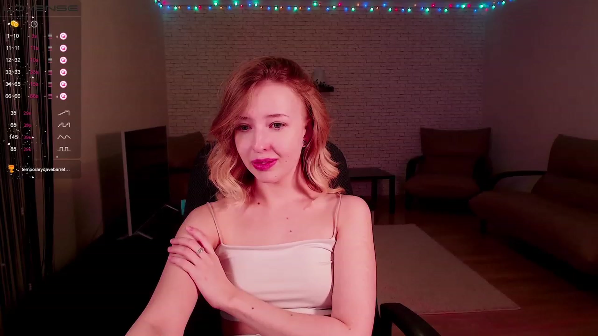 Gallery image thumbnail from Nura_vura's myfreecams stream on, 11/28/2022, 12:49 image 5 of 20
