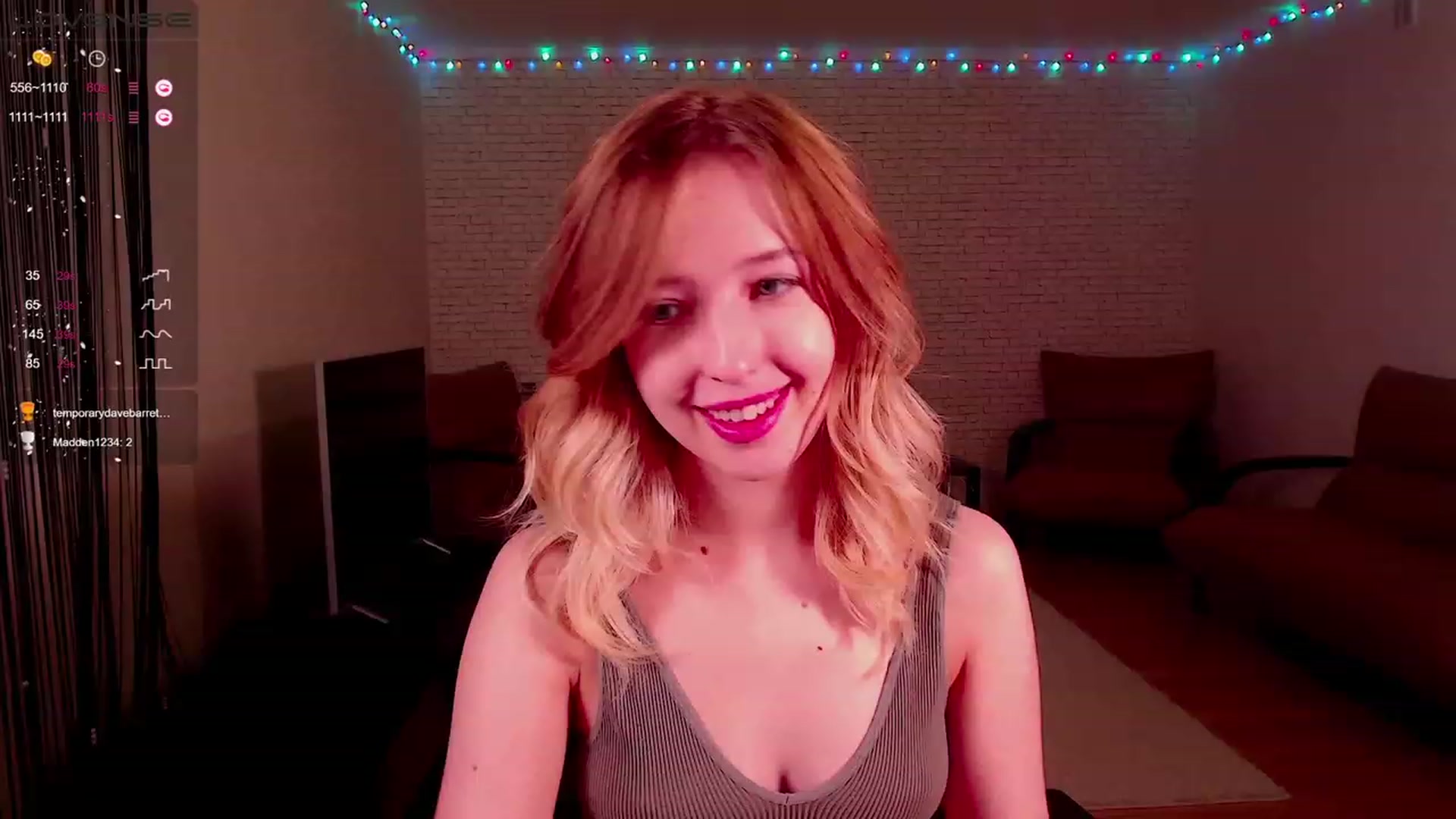 Gallery image thumbnail from Nura_vura's myfreecams stream on, 11/29/2022, 14:54 image 12 of 20