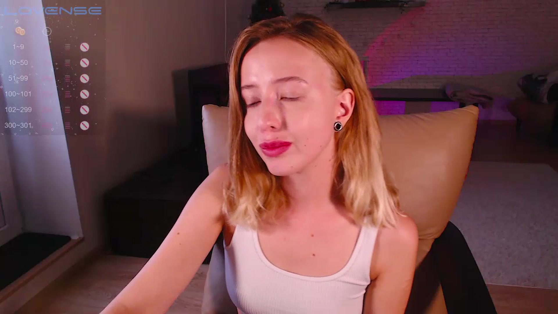 Gallery image thumbnail from Nura_vura's myfreecams stream on, 07/15/2023, 13:40 image 17 of 20