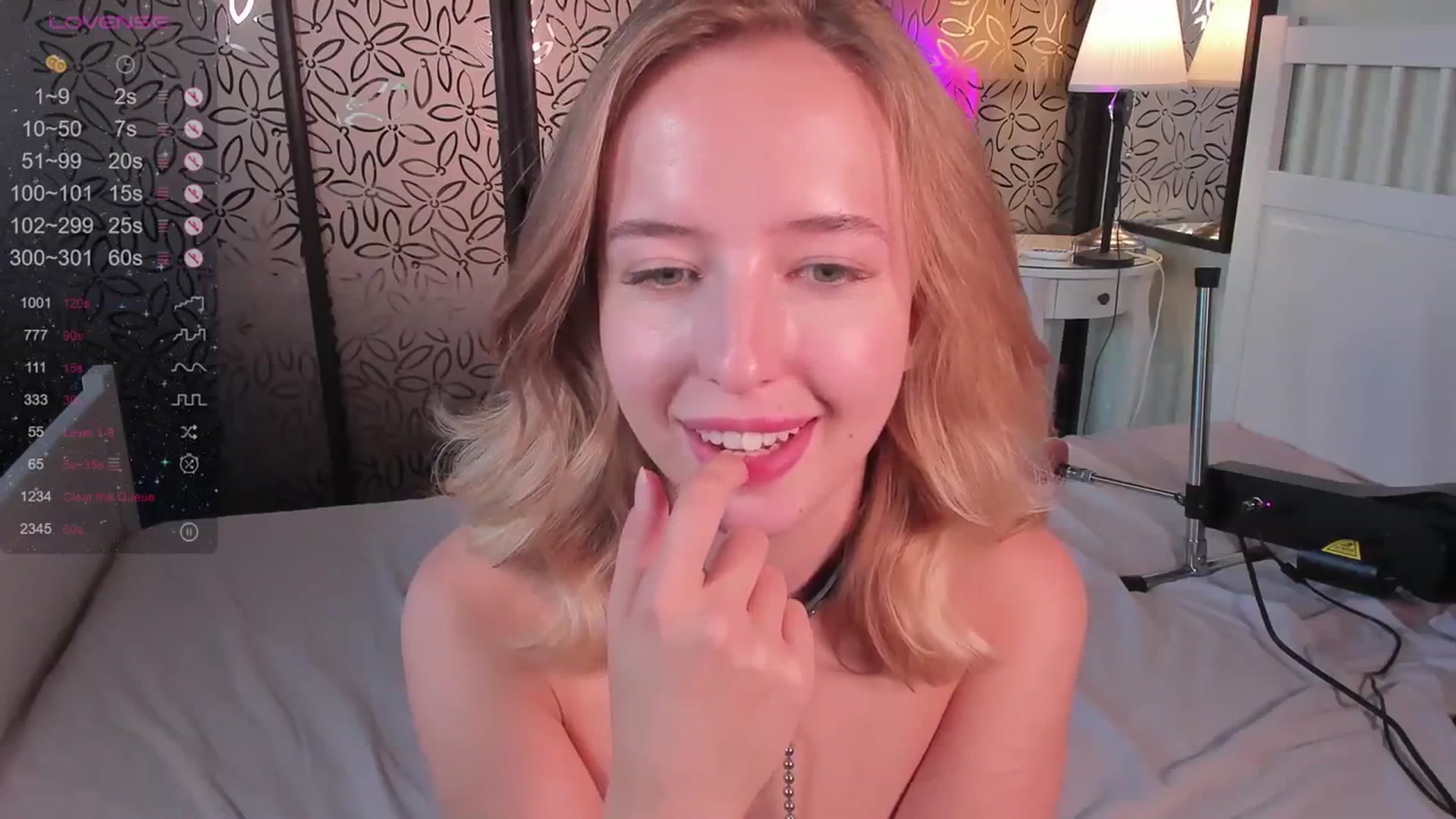 Gallery image thumbnail from Nura_vura's myfreecams stream on, 08/21/2023, 16:02 image 14 of 20