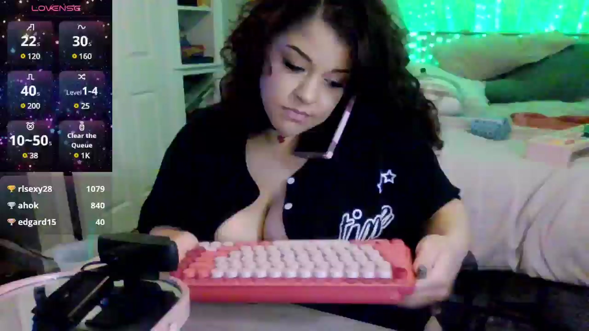 Gallery image thumbnail from NurseGaia1's myfreecams stream on, 05/01/2025, 20:58 image 12 of 20