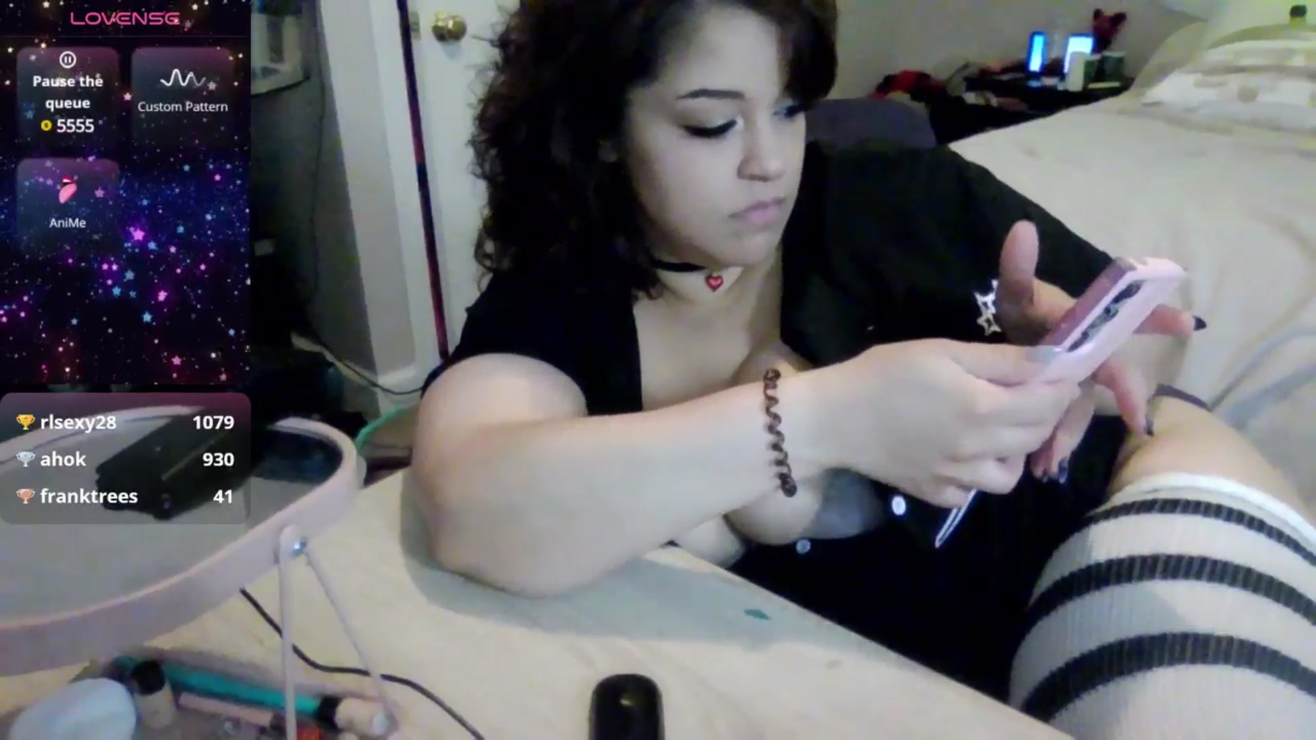 Gallery image thumbnail from NurseGaia1's myfreecams stream on, 05/01/2025, 20:58 image 19 of 20