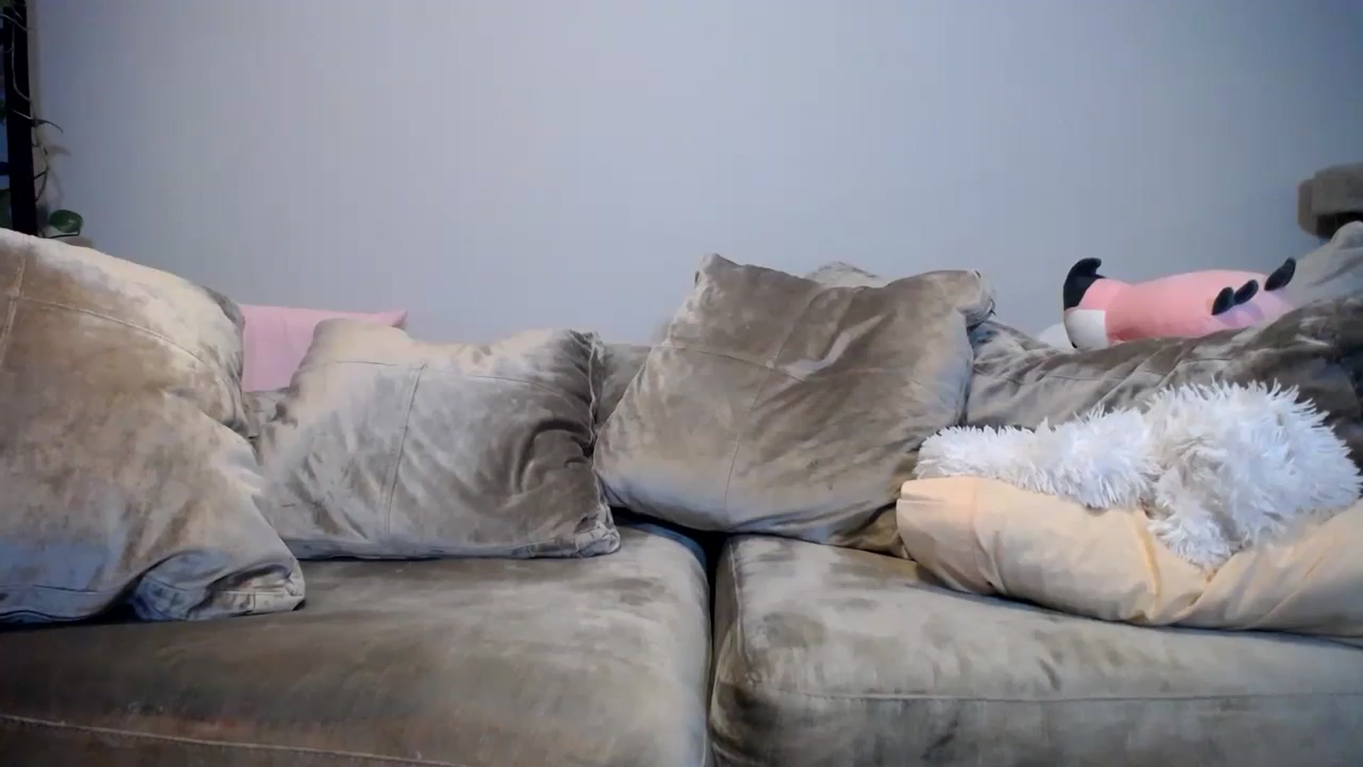 Gallery image thumbnail from NurseVietnam's myfreecams stream on, 05/20/2024, 11:33 image 16 of 20