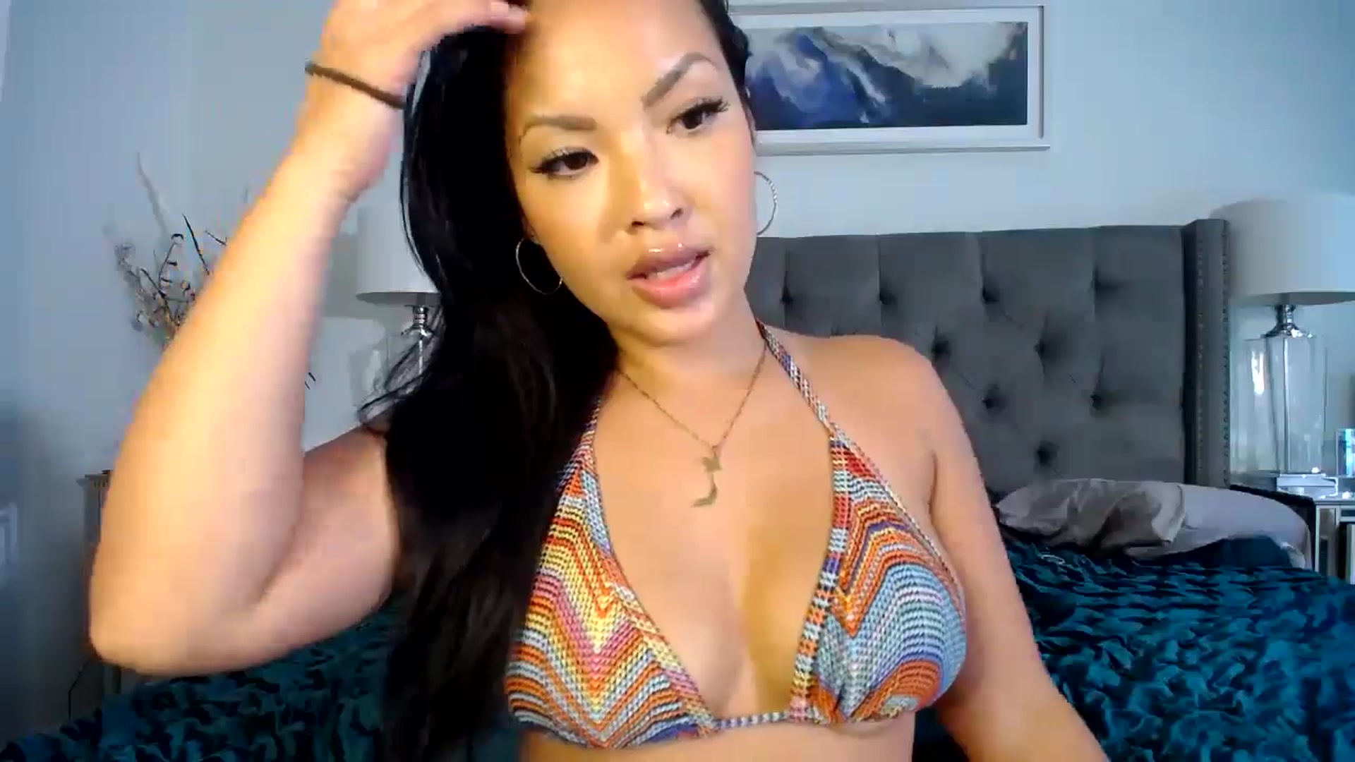 Gallery image thumbnail from NurseVietnam's myfreecams stream on, 09/02/2024, 21:57 image 19 of 20