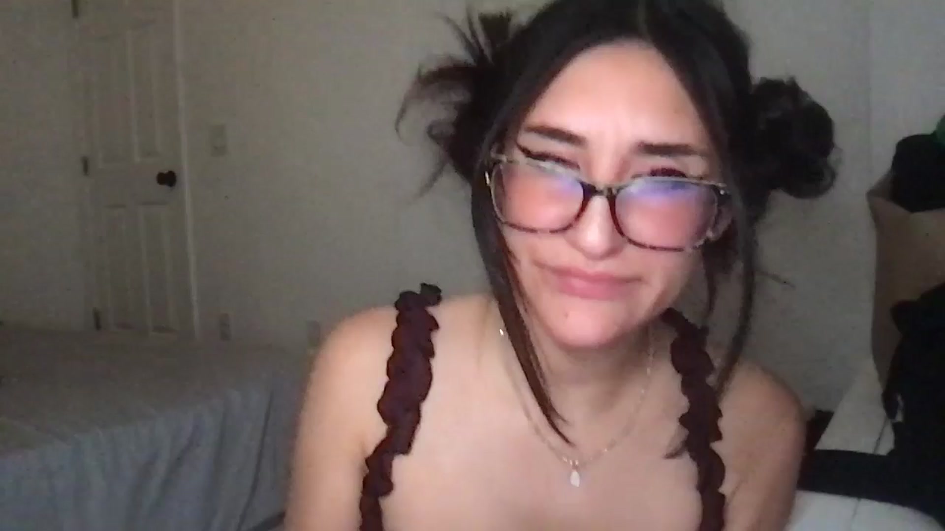 Gallery image thumbnail from NurseZara's myfreecams stream on, 05/11/2026, 05:59 image 1 of 20