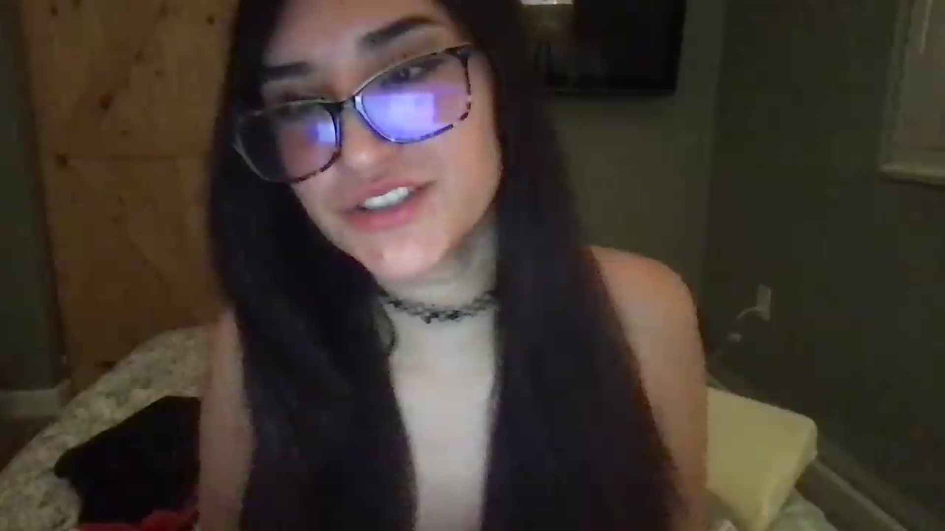 Gallery image thumbnail from NurseZara's myfreecams stream on, 05/26/2026, 08:03 image 5 of 20