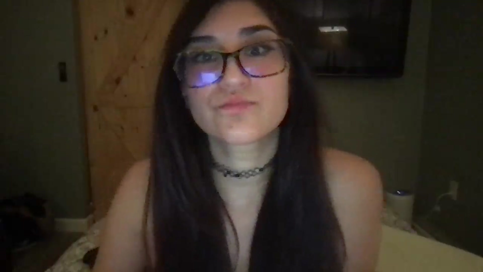 Gallery image thumbnail from NurseZara's myfreecams stream on, 05/26/2026, 08:03 image 2 of 20