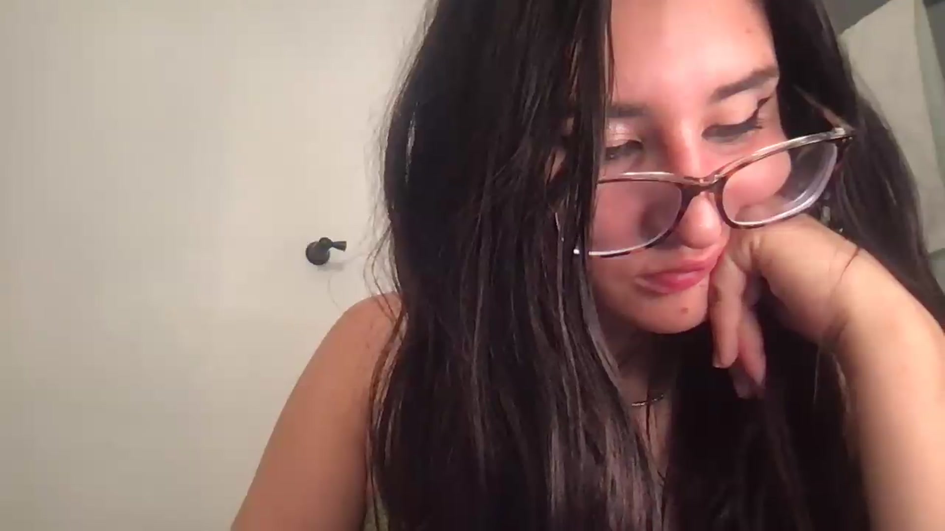 Gallery image thumbnail from NurseZara's myfreecams stream on, 06/16/2026, 07:46 image 16 of 20