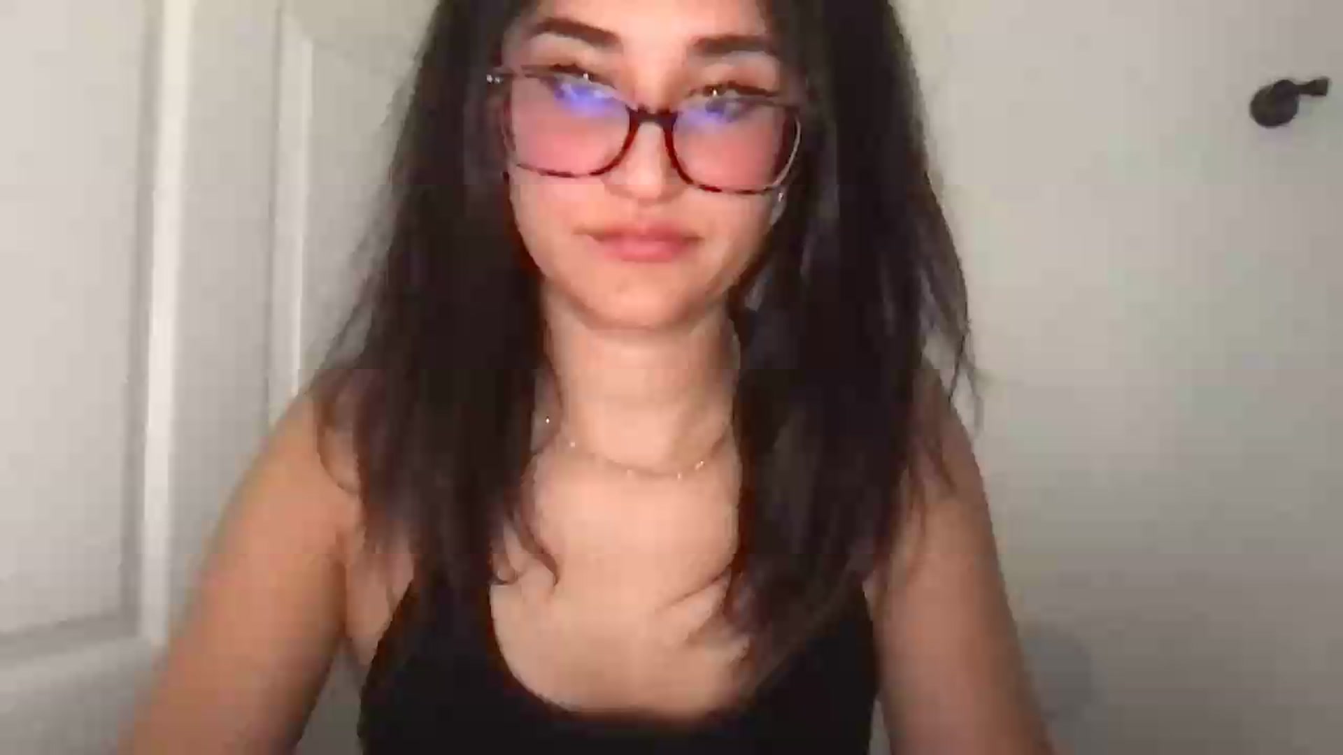 Gallery image thumbnail from NurseZara's myfreecams stream on, 06/22/2026, 06:03 image 1 of 20