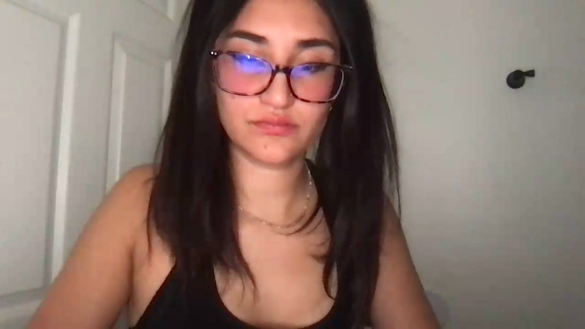 Gallery image thumbnail from NurseZara's myfreecams stream on, 06/22/2026, 06:03 image 16 of 20