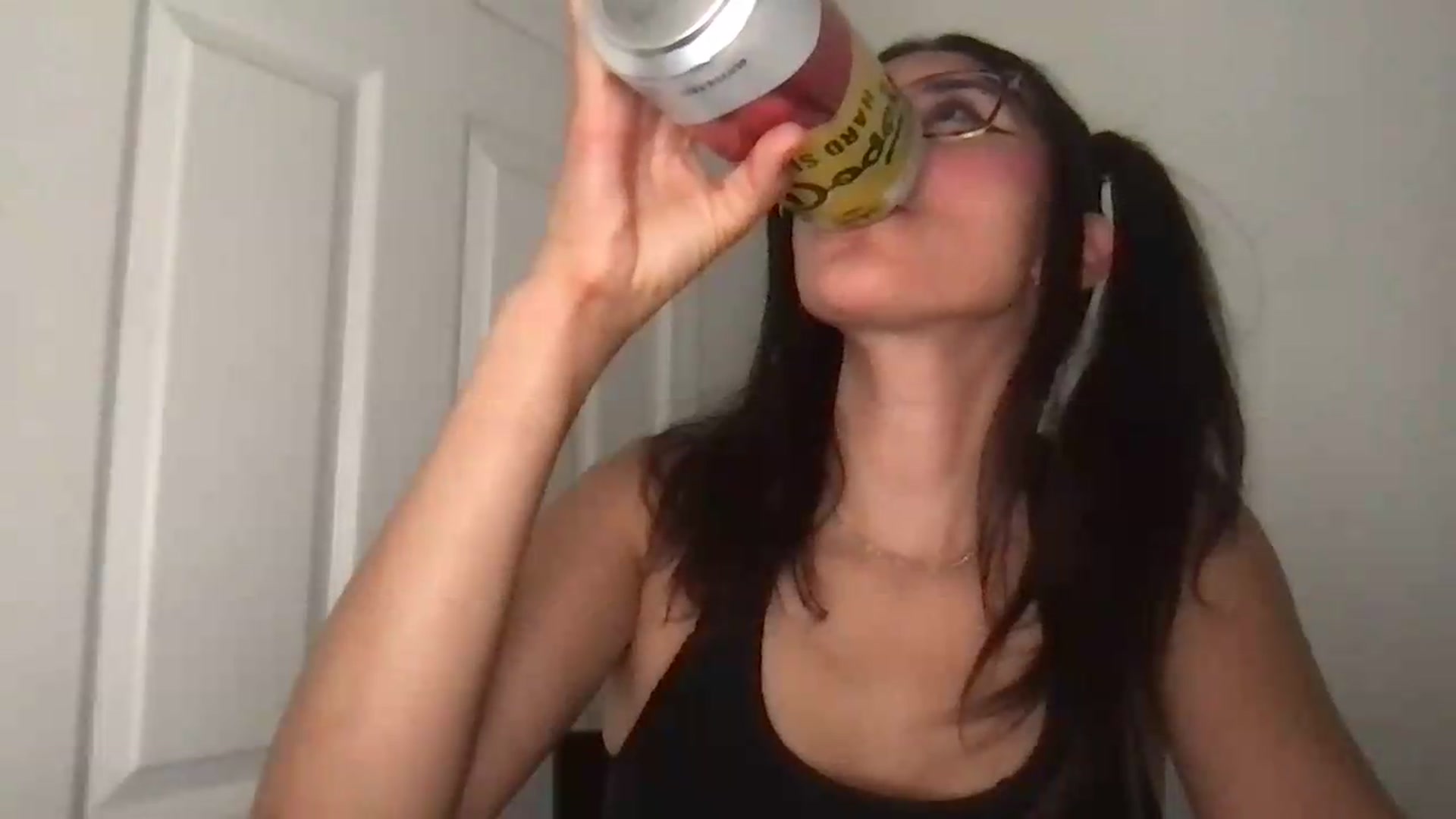 Gallery image thumbnail from NurseZara's myfreecams stream on, 06/22/2026, 06:03 image 5 of 20