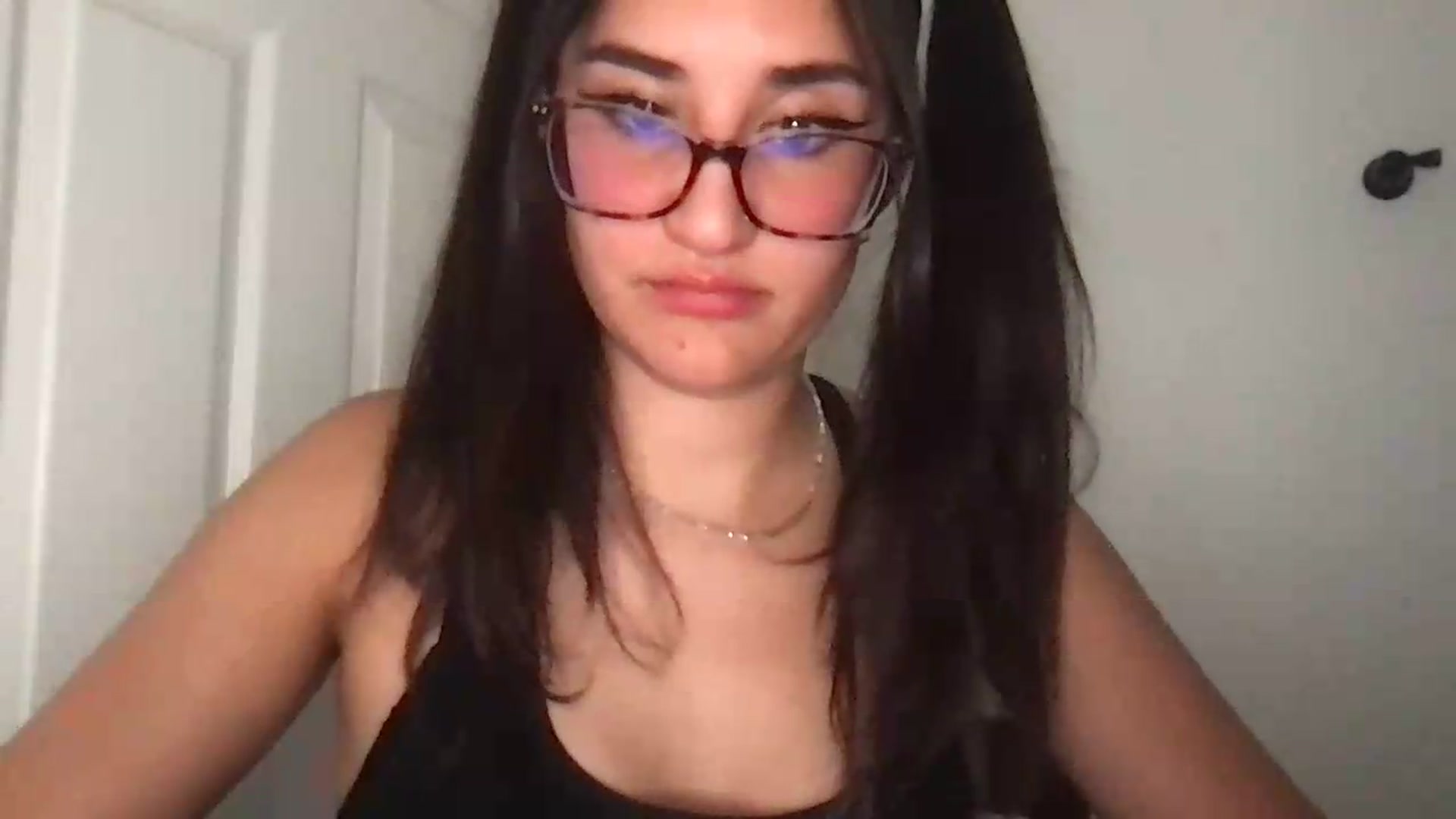 Gallery image thumbnail from NurseZara's myfreecams stream on, 06/22/2026, 06:03 image 10 of 20