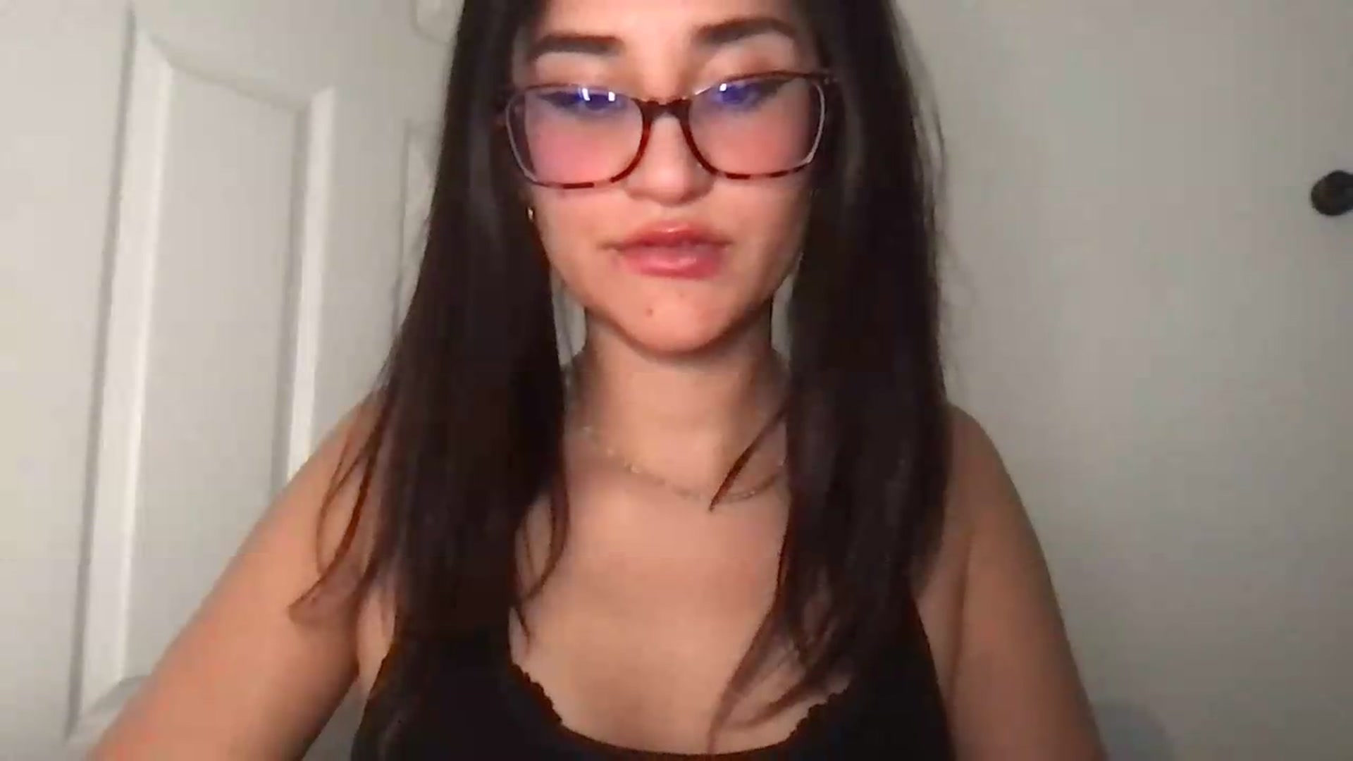 Gallery image thumbnail from NurseZara's myfreecams stream on, 06/22/2026, 06:43 image 17 of 20