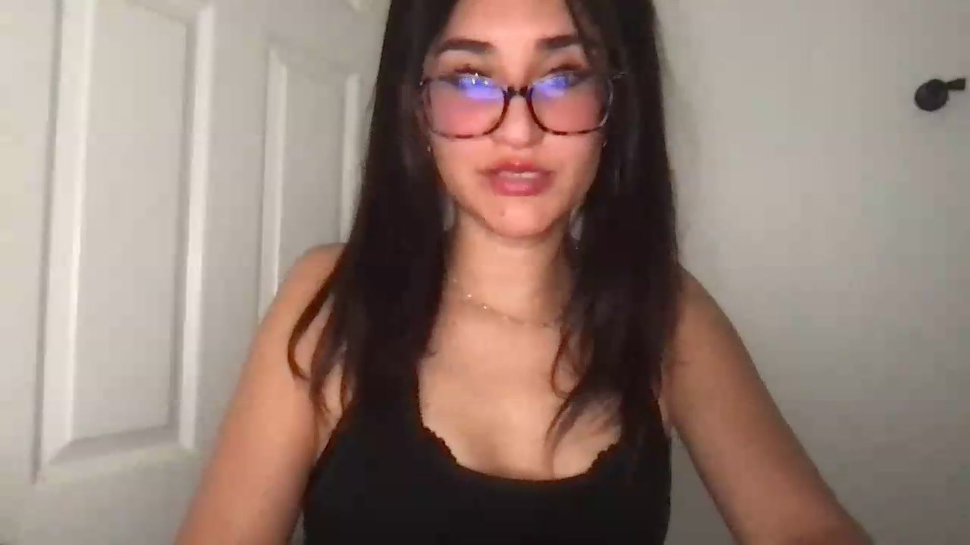 Gallery image thumbnail from NurseZara's myfreecams stream on, 06/22/2026, 06:43 image 12 of 20