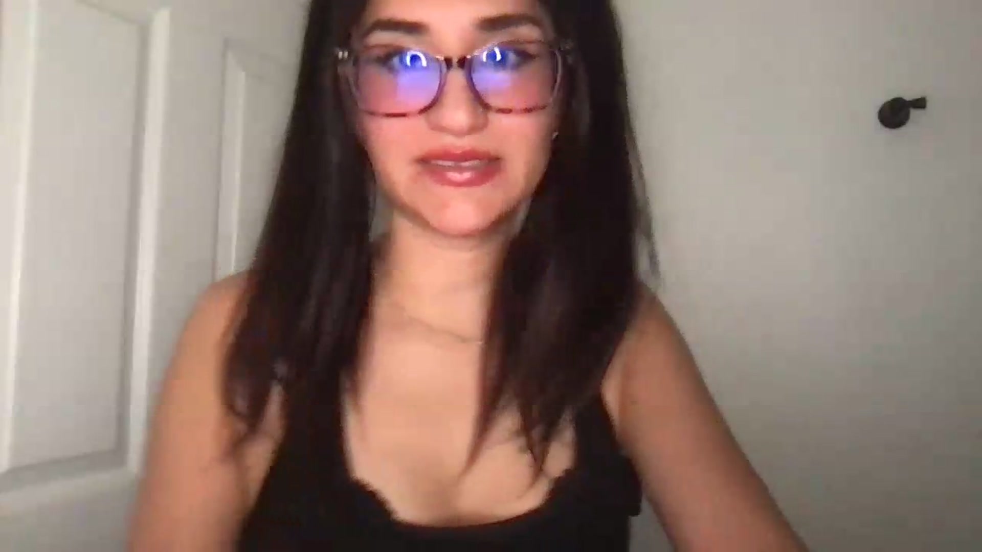 Gallery image thumbnail from NurseZara's myfreecams stream on, 06/22/2026, 06:43 image 2 of 20