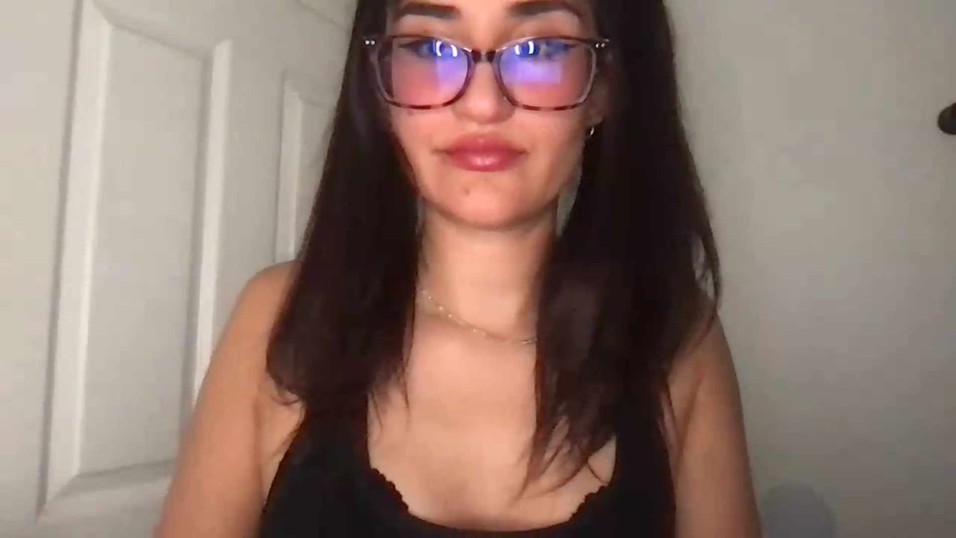 Gallery image thumbnail from NurseZara's myfreecams stream on, 06/22/2026, 06:43 image 6 of 20