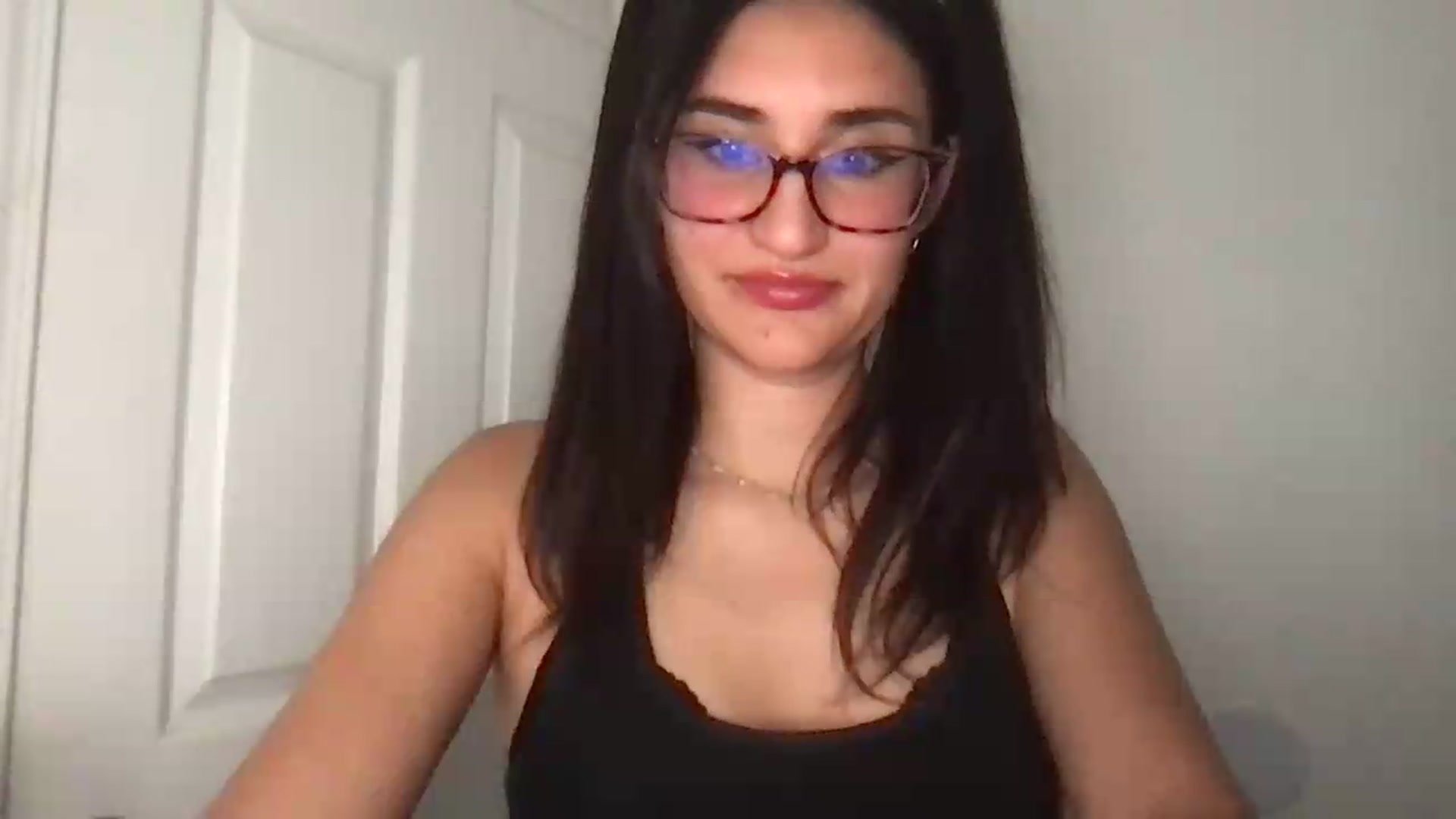 Gallery image thumbnail from NurseZara's myfreecams stream on, 06/22/2026, 06:43 image 13 of 20