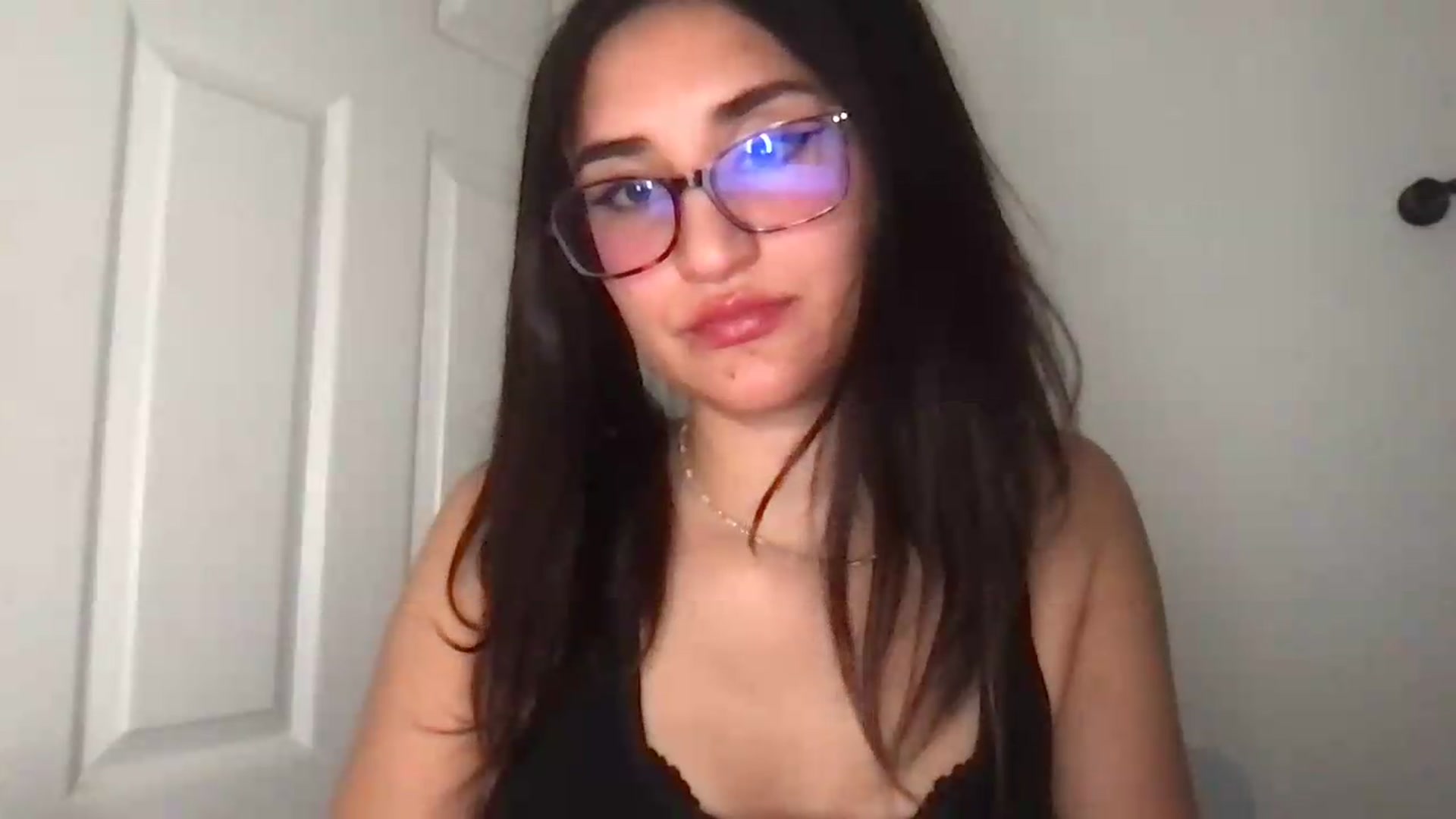 Gallery image thumbnail from NurseZara's myfreecams stream on, 06/22/2026, 06:43 image 16 of 20
