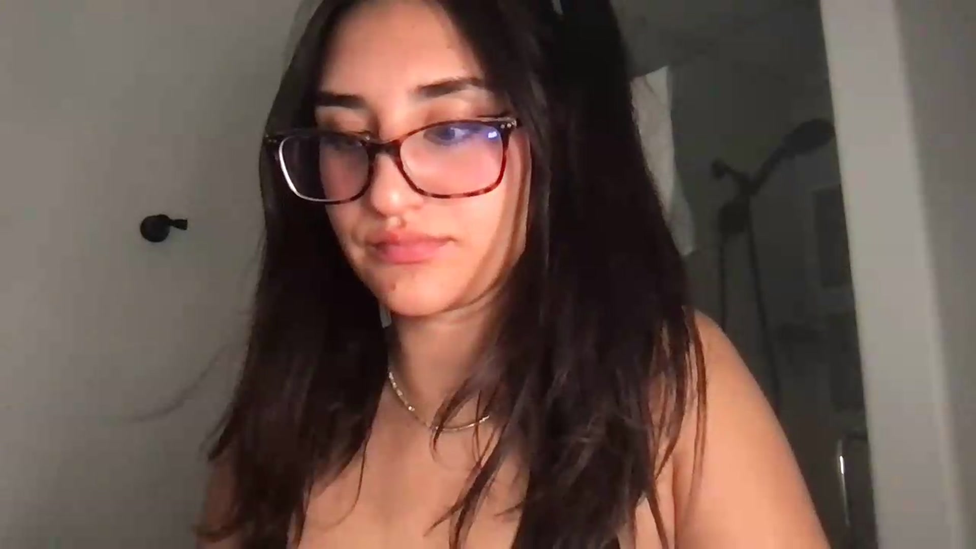 Gallery image thumbnail from NurseZara's myfreecams stream on, 06/22/2026, 08:38 image 4 of 20
